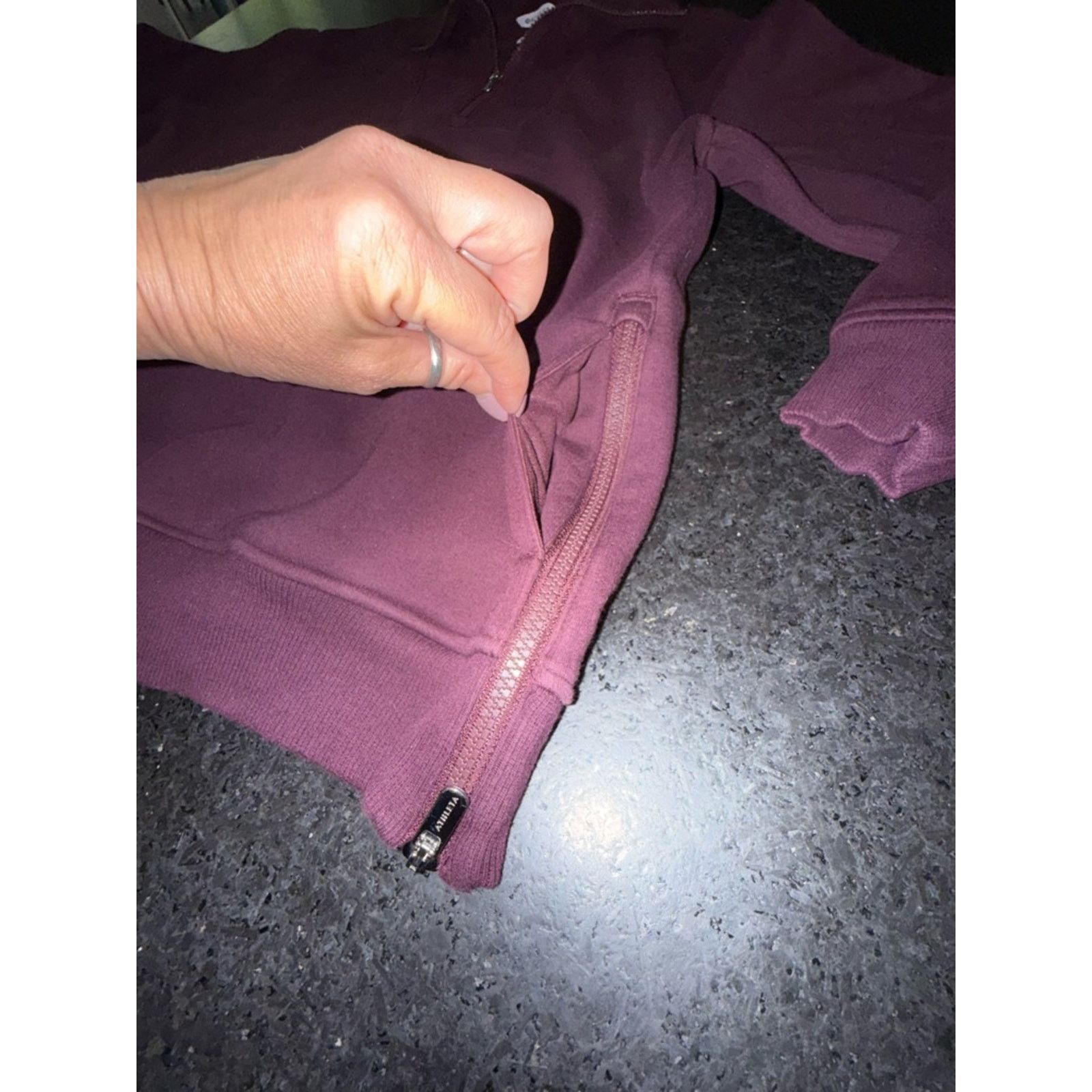 Athleta ATHLETA FOREVER FLEECE PLUM 1/4 ZIP COLLARED SWEATSHIRT SZ M Size M / US 6-8 / IT 42-44 - 8 Thumbnail