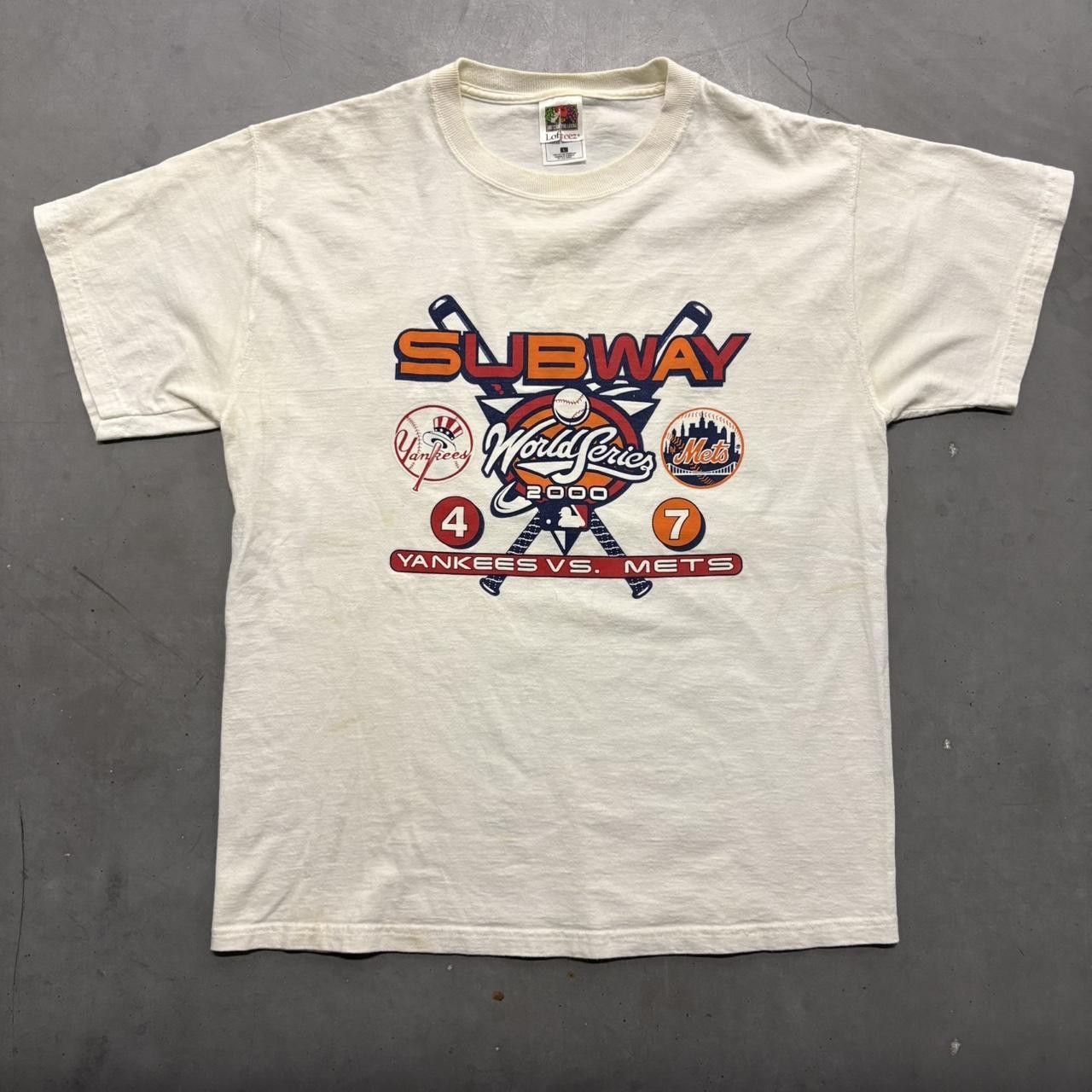 Vintage Crazy Vintage Y2K/2000s MLB White Yankees vs Mets World Series Subway Graphic Tee! Size US L / EU 52-54 / 3 - 1 Thumbnail