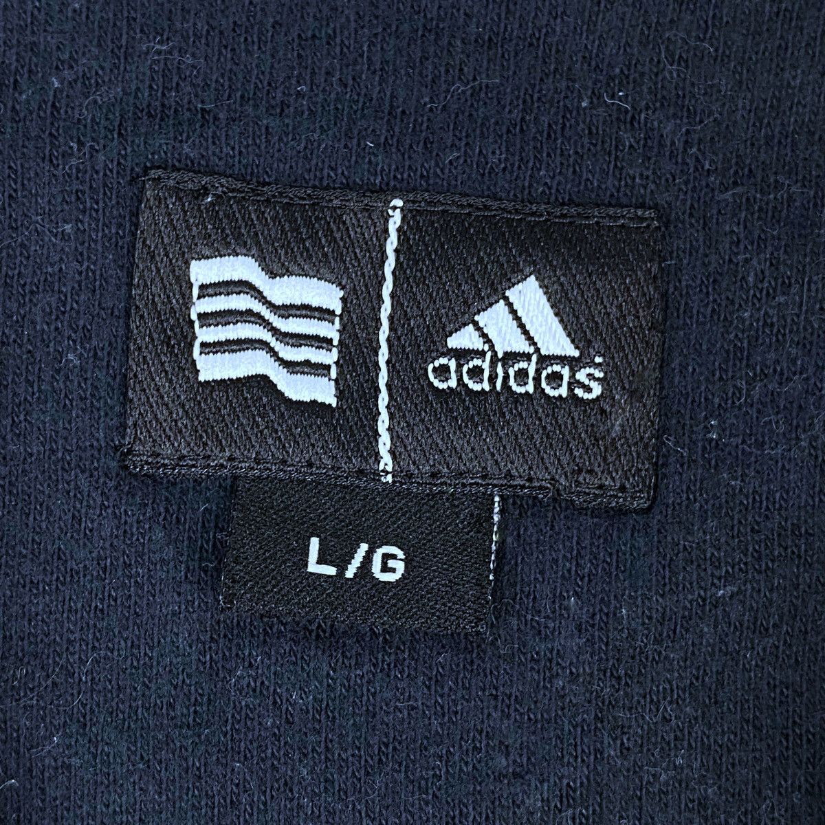Adidas × Vintage Vintage Adidas Small Embroidered Logo Crewneck Sweatshirt Size US L / EU 52-54 / 3 - 5 Thumbnail
