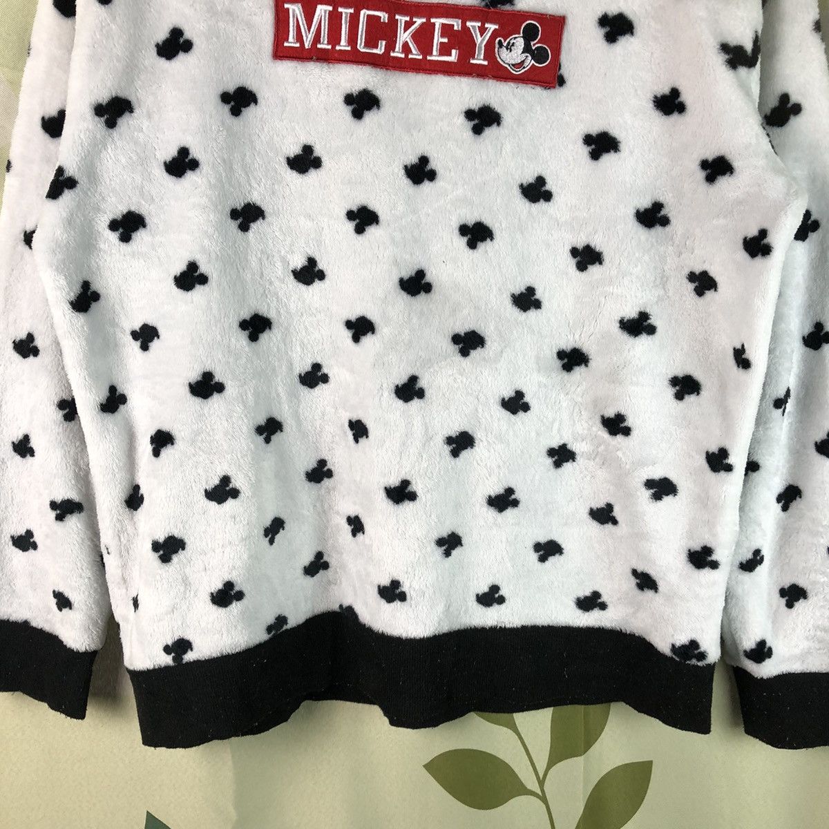 Cartoon Network × Disney × Mickey Mouse Disney Mickey Mouse vintage dotted White Hoodie #7455 Size US L / EU 52-54 / 3 - 6 Thumbnail
