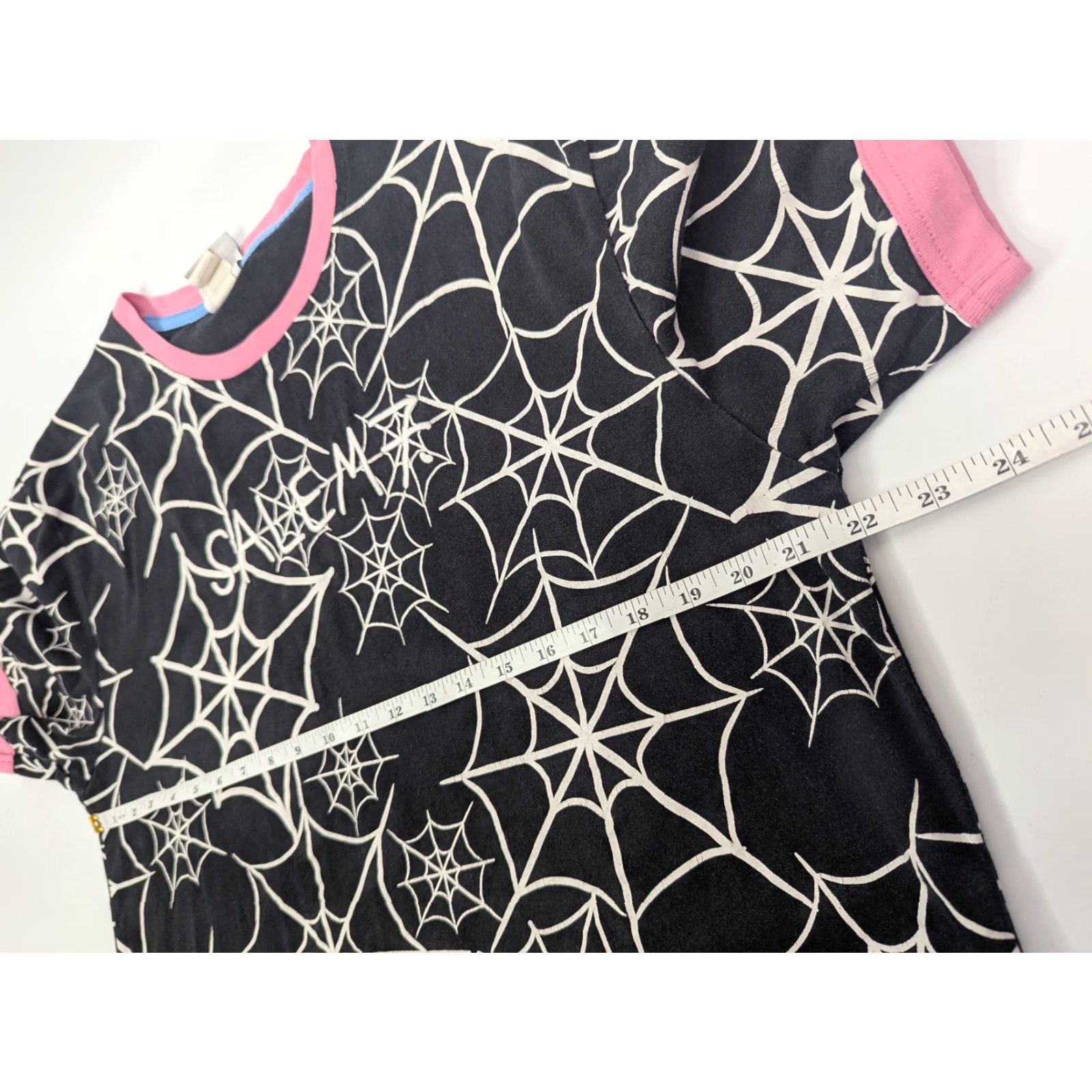 Vintage Salem7 Black Spiderweb Raglan Short Sleeve T-Shirt Halloween Large Men Crew Neck Shirt - Spiderweb Graphic Print Halloween Mens L Black Size US L / EU 52-54 / 3 - 5 Thumbnail