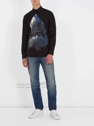 Givenchy Givenchy size 39 Shark Shirt Size US M / EU 48-50 / 2 - 8 Thumbnail