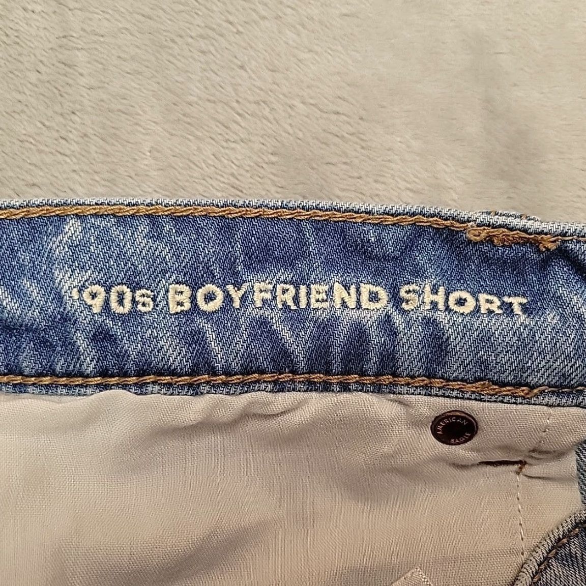 American Eagle Outfitters American Eagle Shorts Women 0 Denim 27x3 Mini 90s Boyfriend Distressed Faded Y2K Size 25" / US 0 / IT 36 - 4 Thumbnail