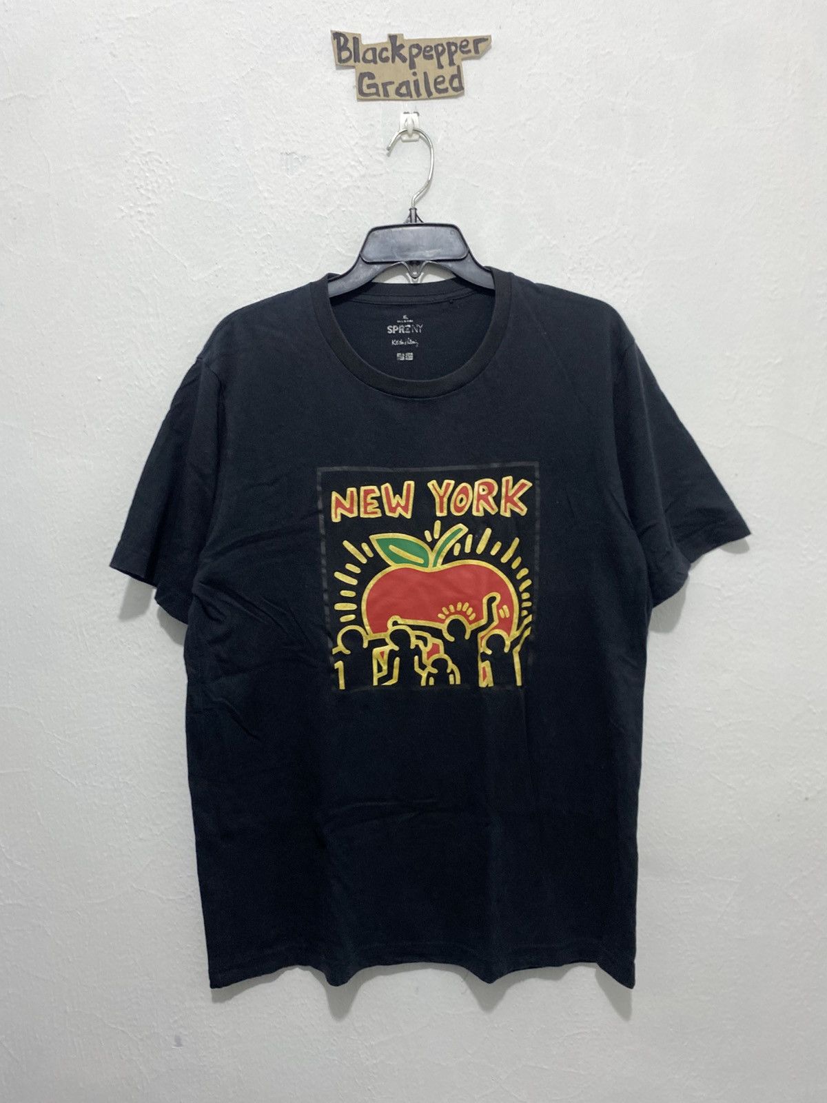 Keith Haring Keith Harring x Uniqlo New York Apple T Shirt Size US XL / EU 56 / 4 - 1 Thumbnail