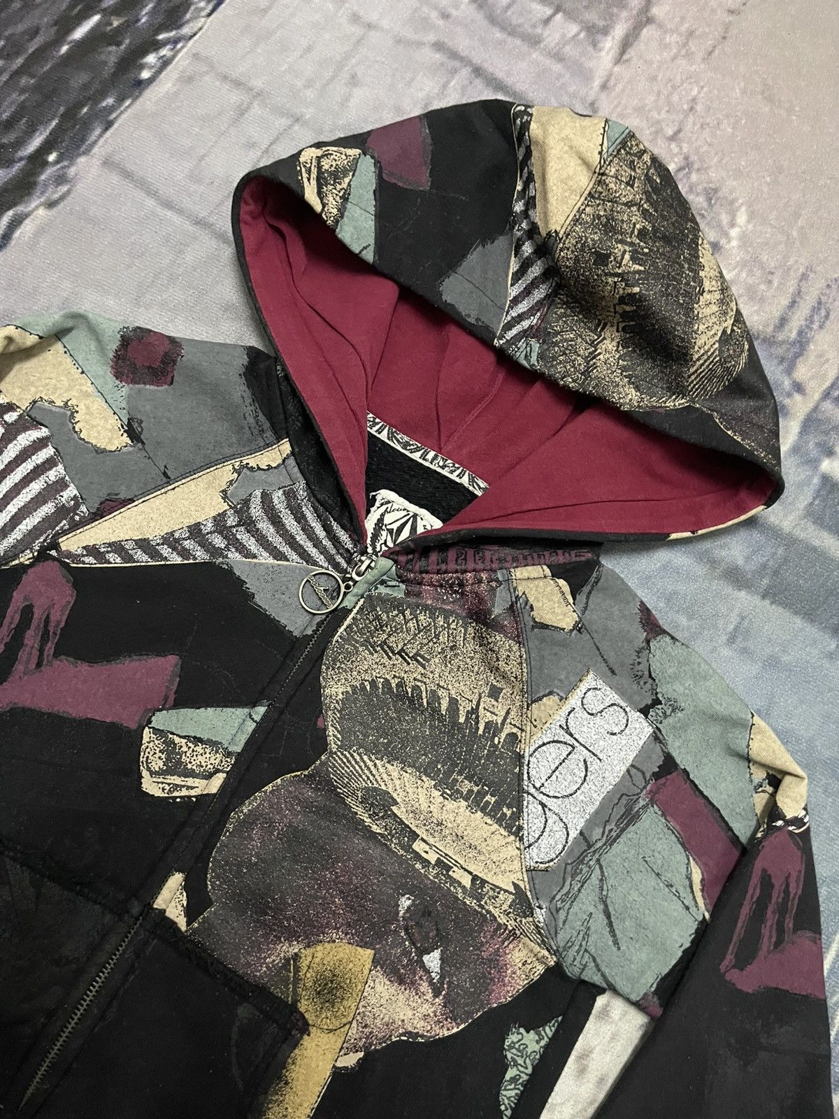 Volcom 2000s VOLCOM DREAM DU JOUR SKATE FULLPRINT HOODIE ZIPPER Size US S / EU 44-46 / 1 - 6 Thumbnail