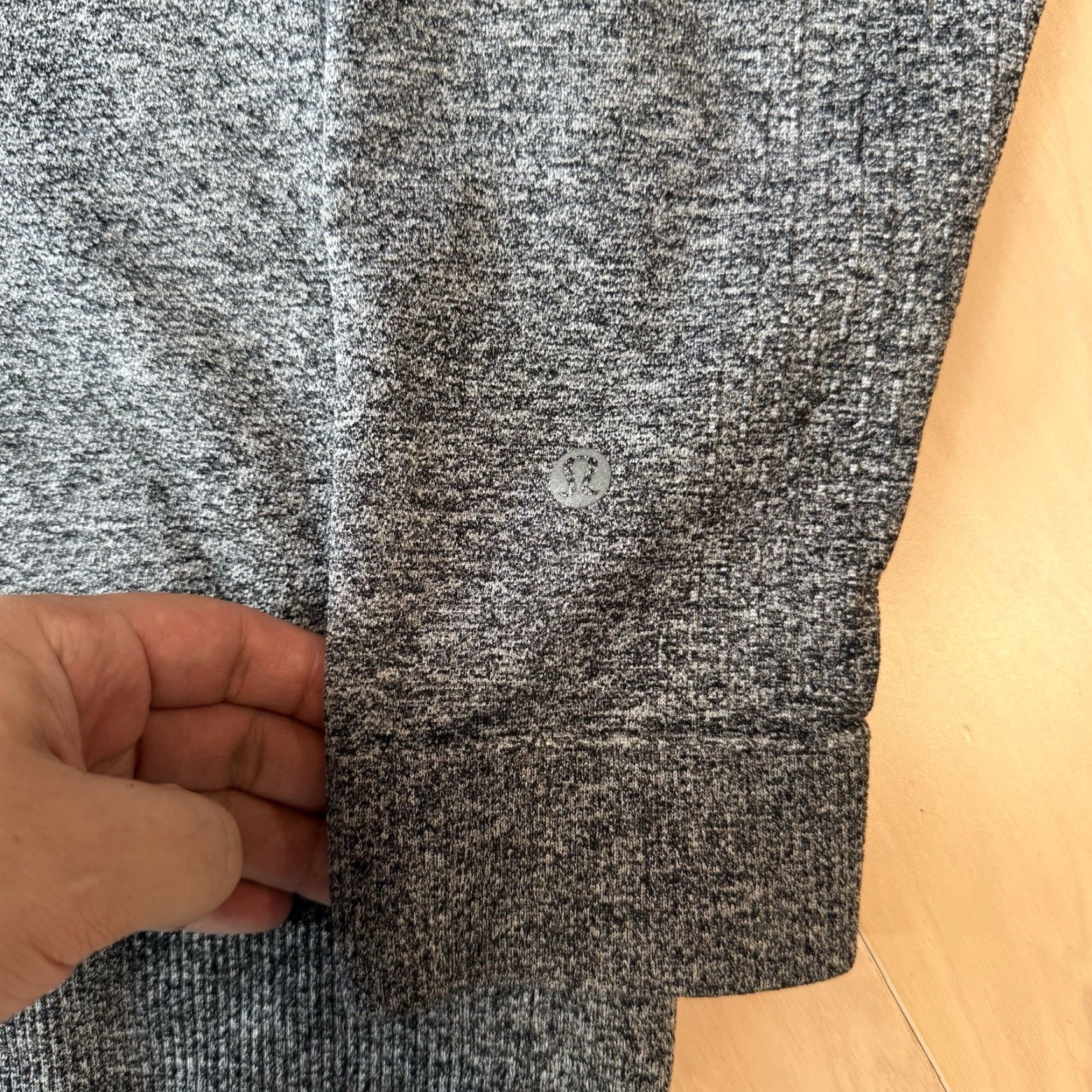 Lululemon Lululemon Engineered Warmth Crew Sweatshirt Gray L Men Regular Top Short Description Logo 90s City College Hippie American Clothing Preface Size US L / EU 52-54 / 3 - 7 Thumbnail