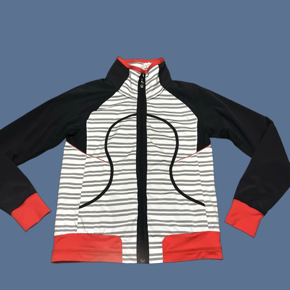 Lululemon VINTAGE Lululemon Run: Track Attack Jacket Shirt Women 6 Black White Love Red Glyde Zip Twin Stripe Activewear Jacket Love 90s (if applicable) Size M / US 6-8 / IT 42-44 - 1 Thumbnail