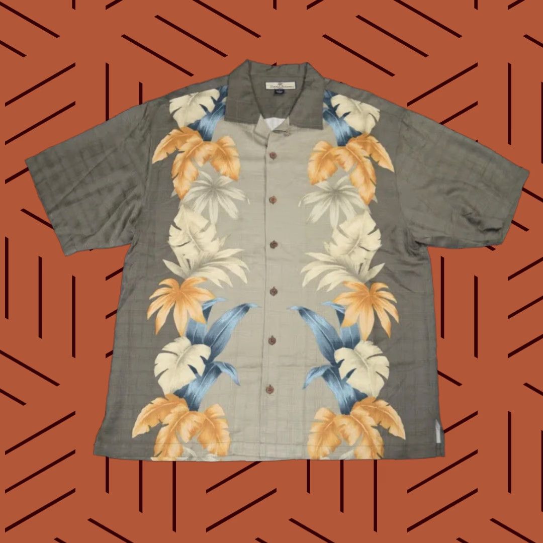 Tommy Bahama VINTAGE Tommy Bahama Shirt Mens L Hawaiian Silk Short Sleeve Ombre Palm Leaves 100% Silk Blue Tan White Gold Umbre Tropical Mens Size US L / EU 52-54 / 3 - 1 Thumbnail