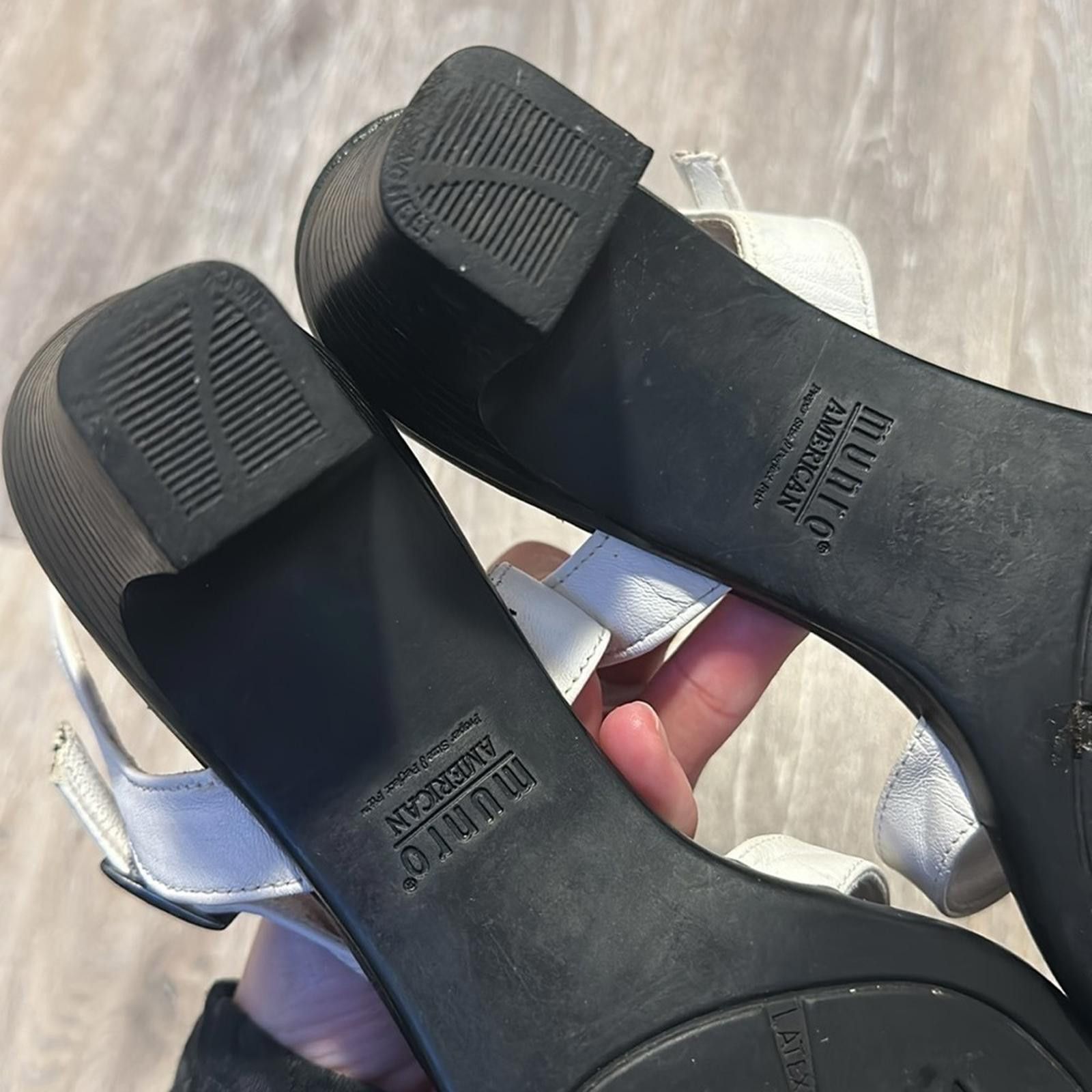 munoz vrandecic Munro Leather Heels 7.5 strappy sandal white black luxury Size US 7.5 / IT 37.5 - 5 Thumbnail