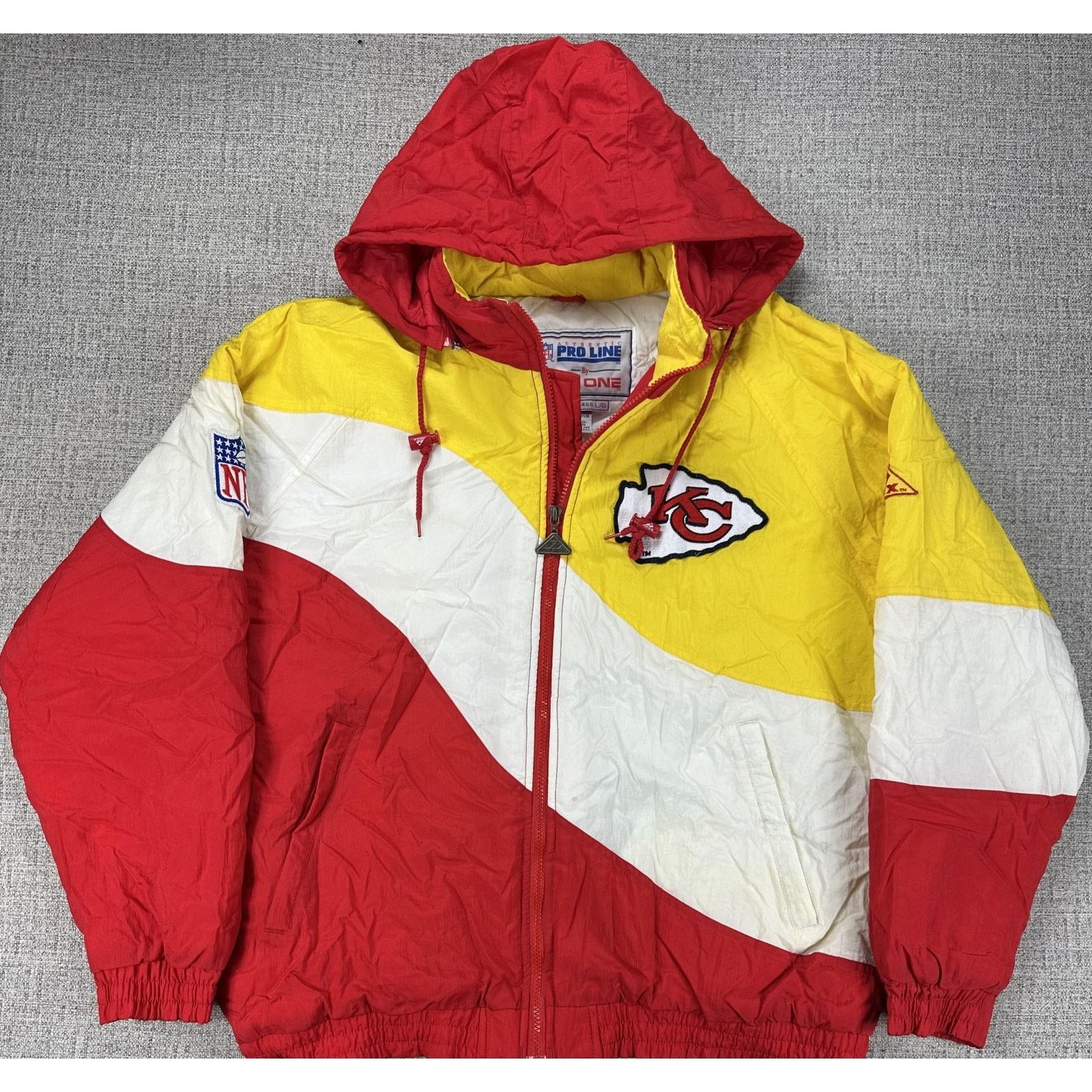 Apex One Vintage Kansas City Chiefs Puffer Jacket Apex One Hooded L Size US L / EU 52-54 / 3 - 1 Thumbnail