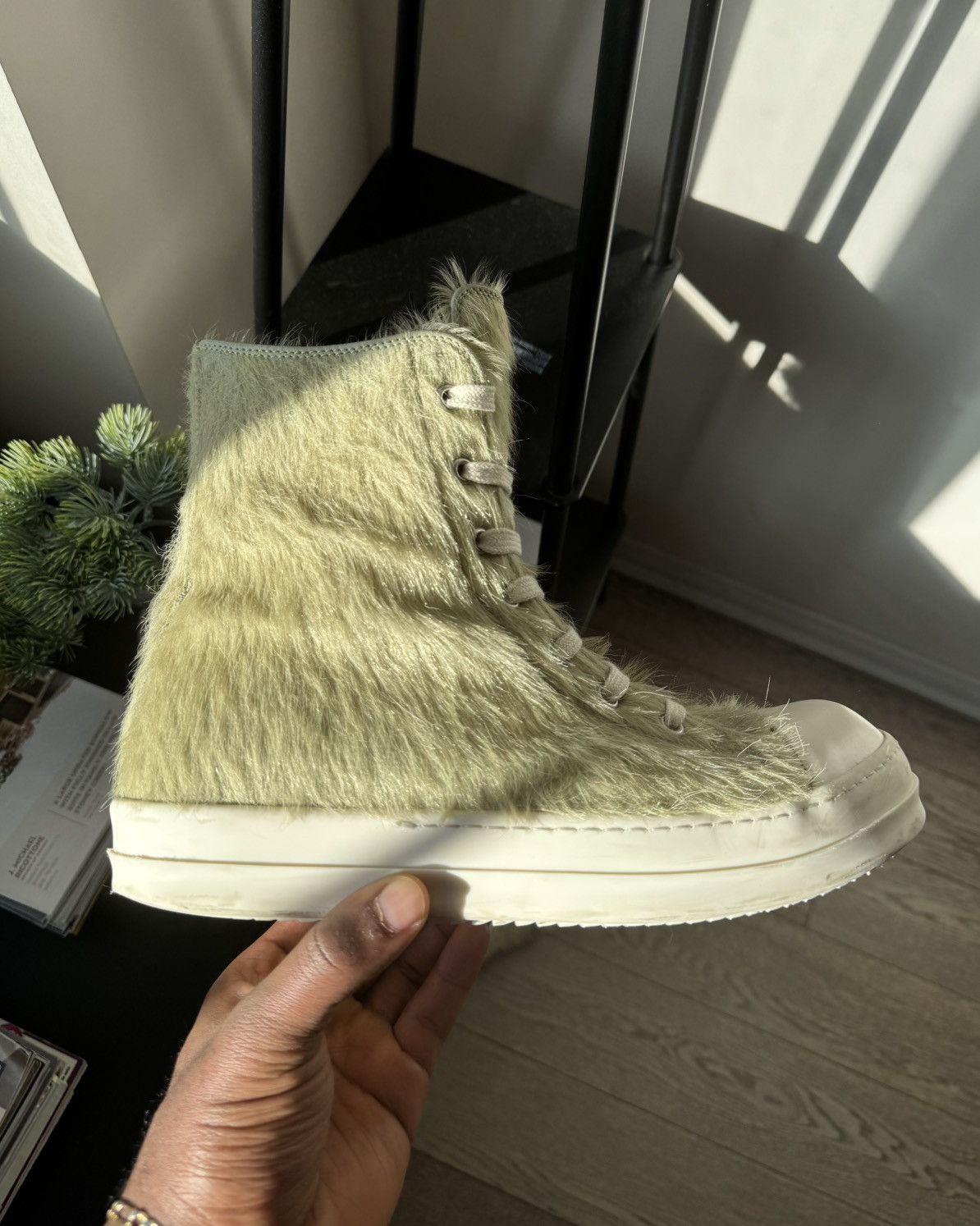 Rick Owens [Make Offer] Rick Owens Long hair Ramones Dirty in Acid/Milk Size US 9 / EU 42 - 4 Thumbnail
