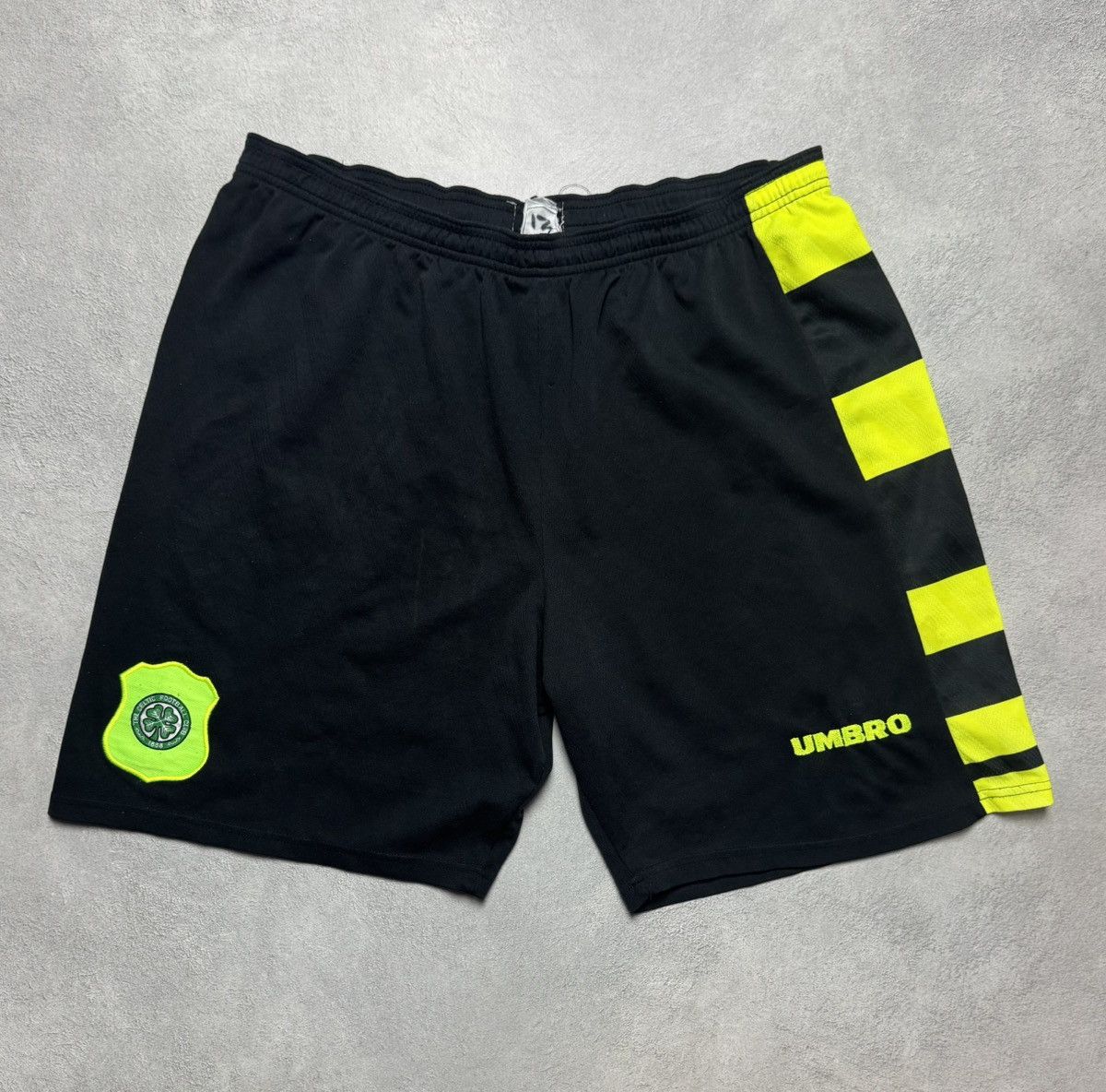 Umbro Celtic 1996 1997 Away Football Soccer Shorts Umbro Vintage Size US 34 / EU 50 - 1 Thumbnail