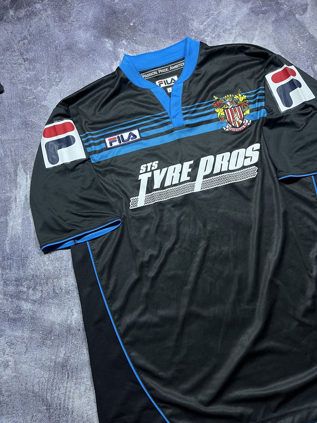 Fila Stevenage FC Tyre Pros Football Jersey Fila Home 2005 Size US L / EU 52-54 / 3 - 2 Thumbnail