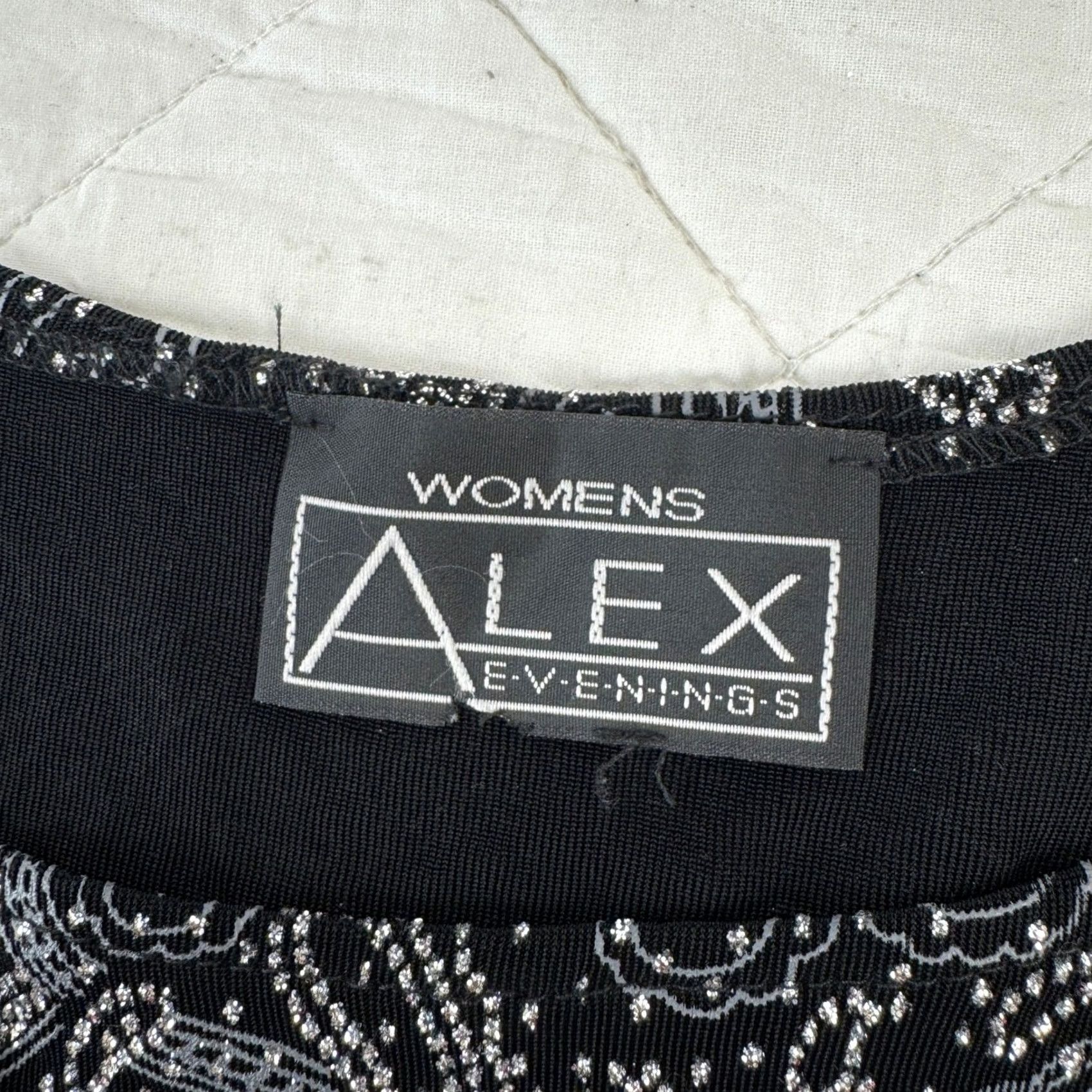 Alex Evenings VINTAGE Alex Evenings Black Silver Glitter Paisley Tank Top Scoop Neck XL 22 Size ONE SIZE - 3 Thumbnail