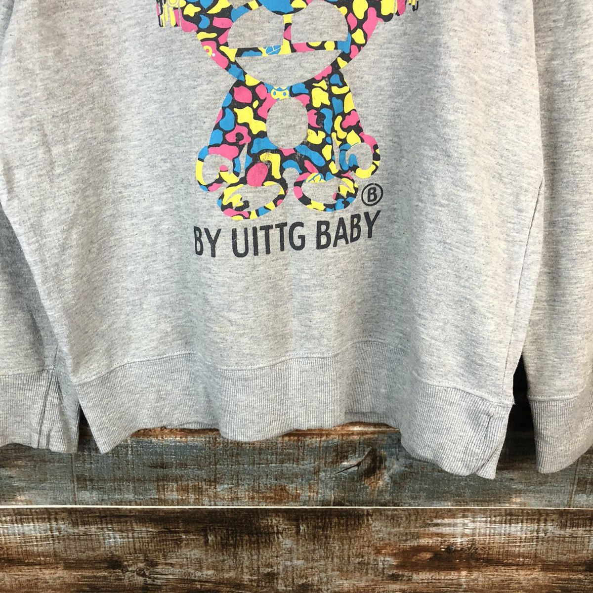 Japanese Brand × Vintage Uittg Baby Grey vintage Sweatshirt #A1505 Size US L / EU 52-54 / 3 - 6 Thumbnail