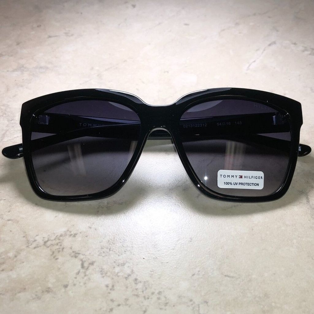 Tommy Hilfiger Tommy Hilfiger Classic Black Oversized Sunglasses Size ONE SIZE - 2 Thumbnail