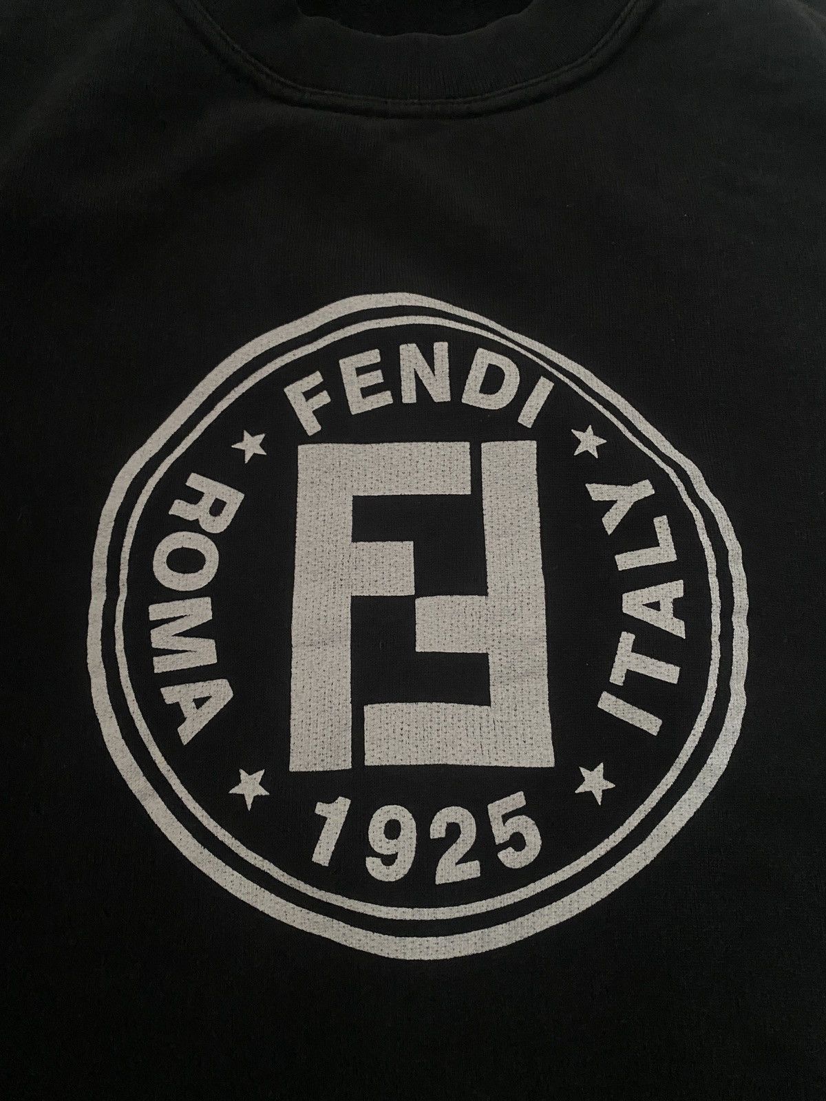 Fendi Vintage fendi luxury big logo ultra rare crawneck Size US XL / EU 56 / 4 - 6 Thumbnail