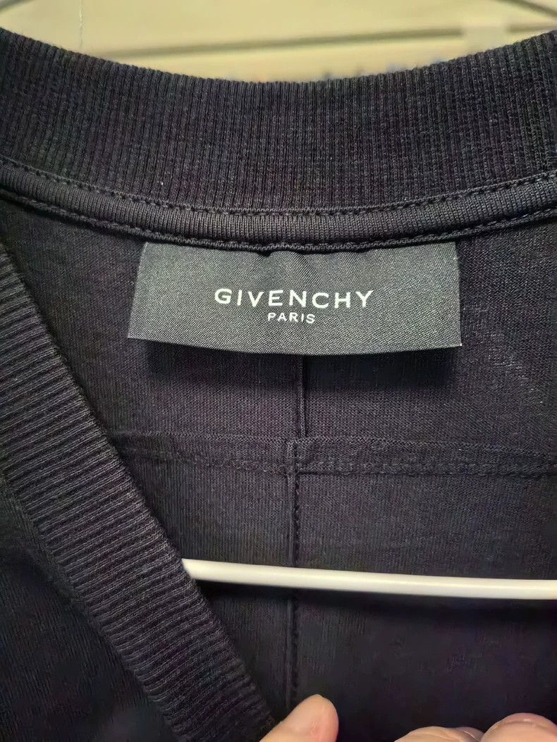 Givenchy Givenchy Men's long T-shirt, size M Size US M / EU 48-50 / 2 - 4 Thumbnail