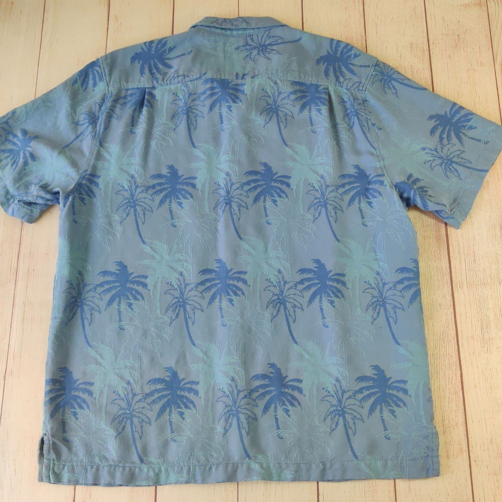 Tommy Bahama Tommy Bahama Palms 100% Silk Short Sleeve Camp Shirt sz L Size US L / EU 52-54 / 3 - 3 Thumbnail