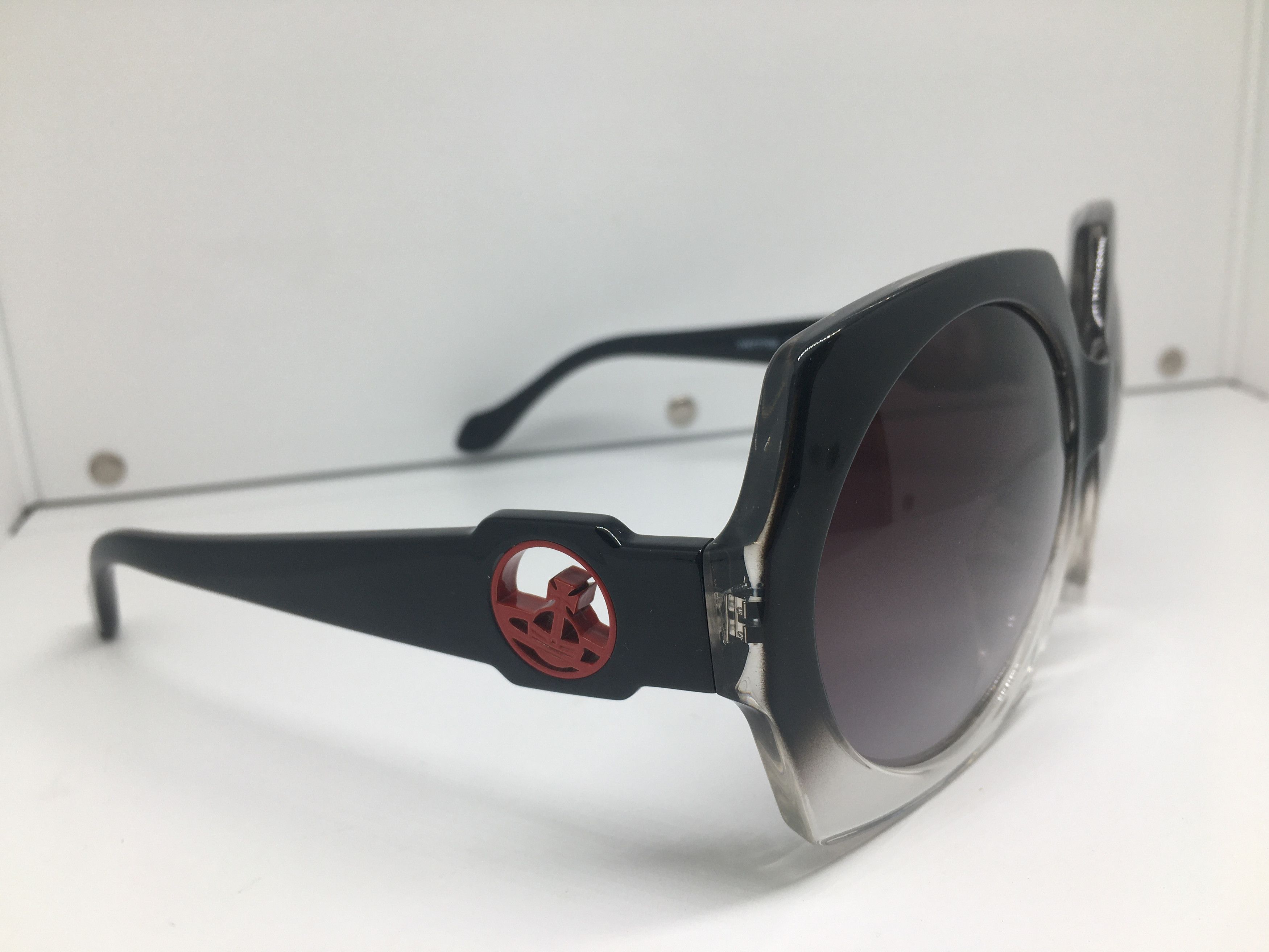 Vivienne Westwood Vivienne Westwood VW77702 Woman Sunglasses Frame Size ONE SIZE - 1 Thumbnail