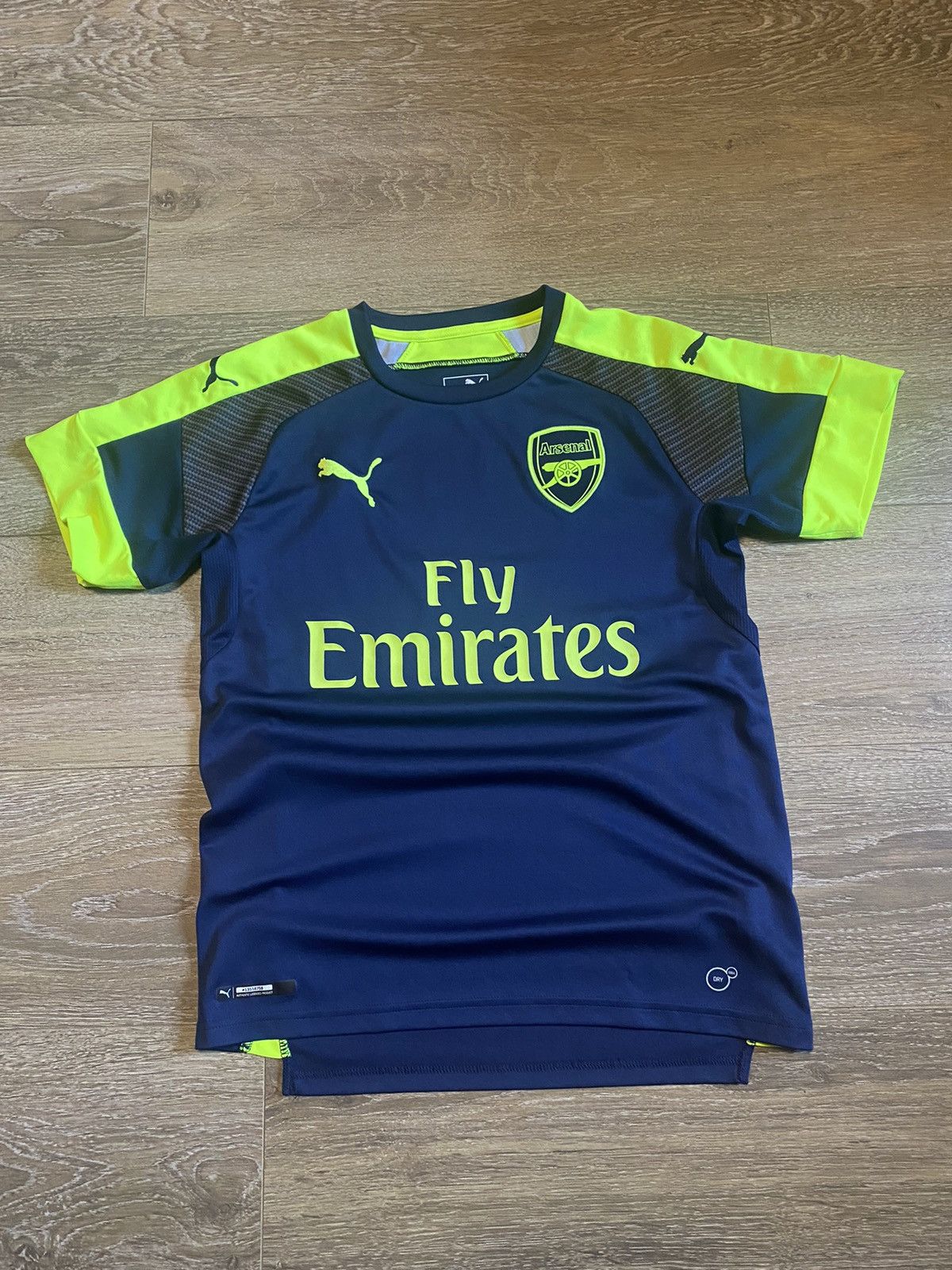 Puma Vintage Arsenal FC Puma Soccer Kids Jersey Size XL Size US XL / EU 56 / 4 - 1 Thumbnail