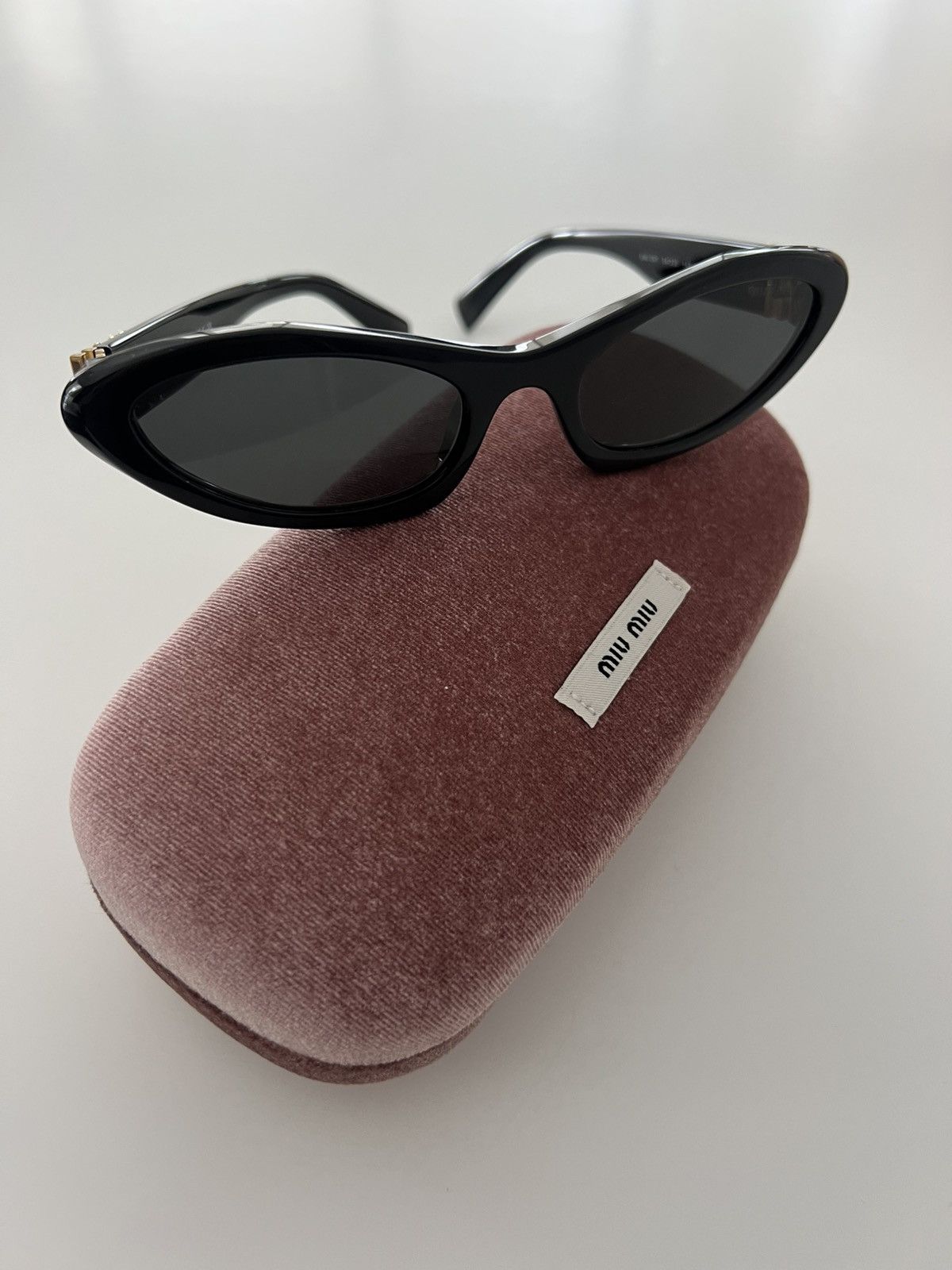 Miu Miu Miu Miu Cat Eye Sunglasses Size ONE SIZE - 1 Thumbnail
