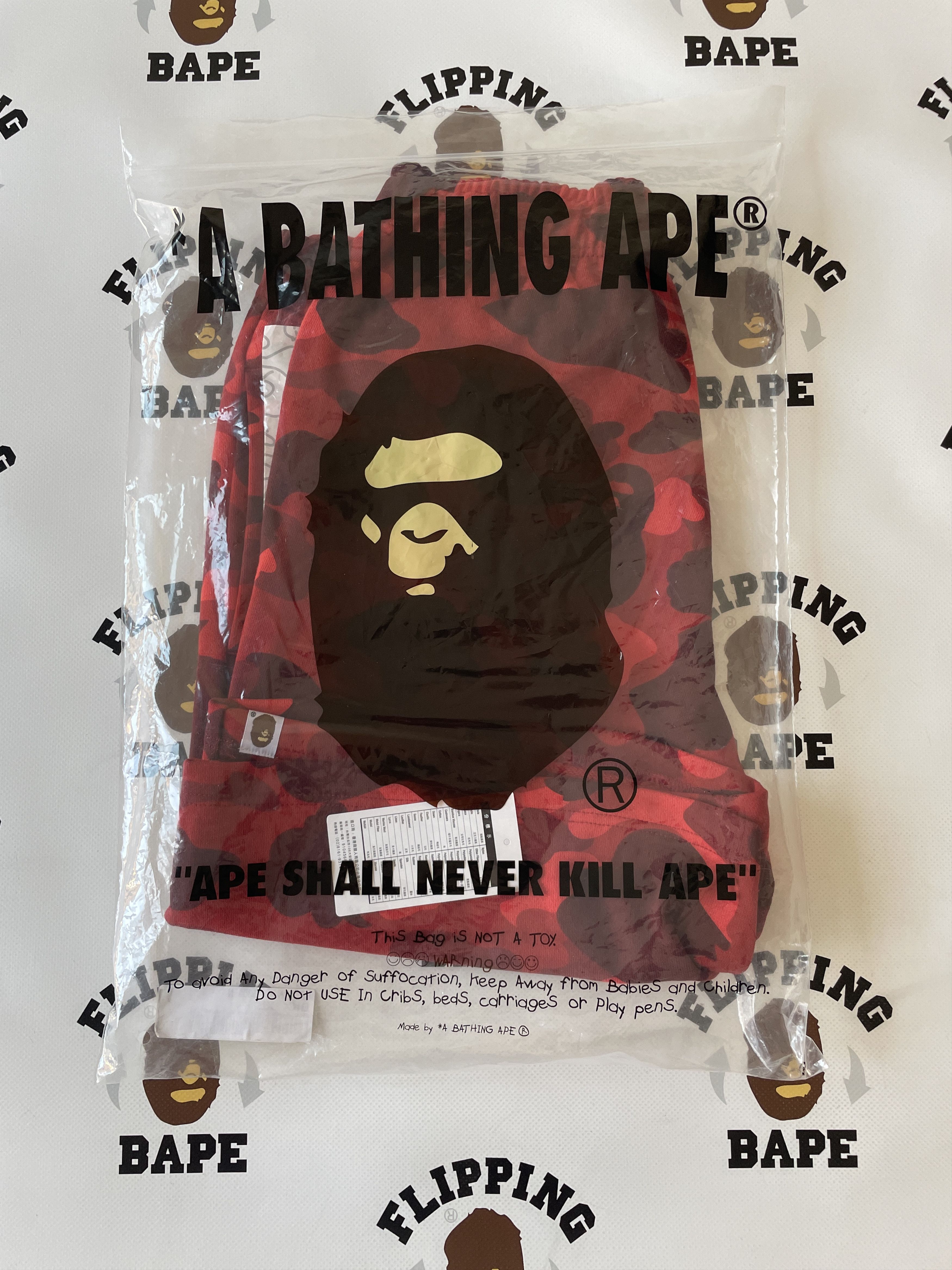 Bape BAPE COLOR CAMO SHARK SWEAT SHORTS Size US 34 / EU 50 - 11 Thumbnail