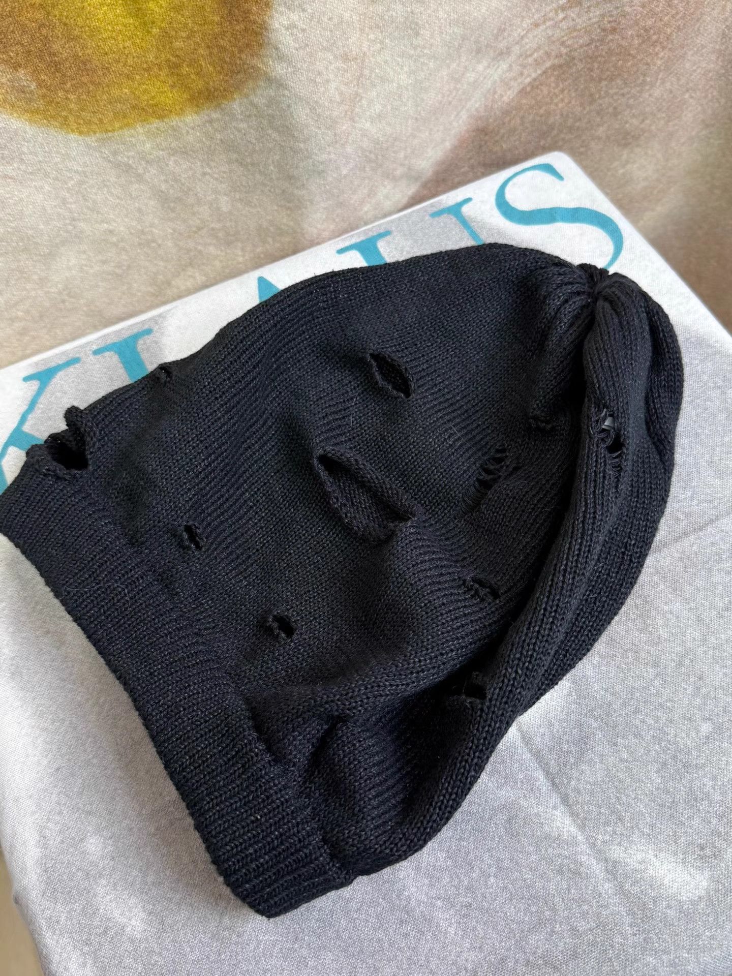 Yohji Yamamoto Yohji Yamamoto POUR HOMME Distressed Beanie K20 Size ONE SIZE - 2 Thumbnail