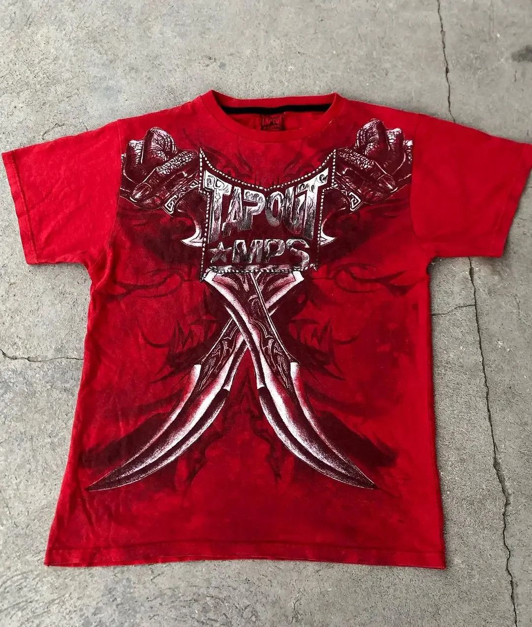 Vintage Gothic Sword Streetwear TShirt Size US XL / EU 56 / 4 - 2 Thumbnail