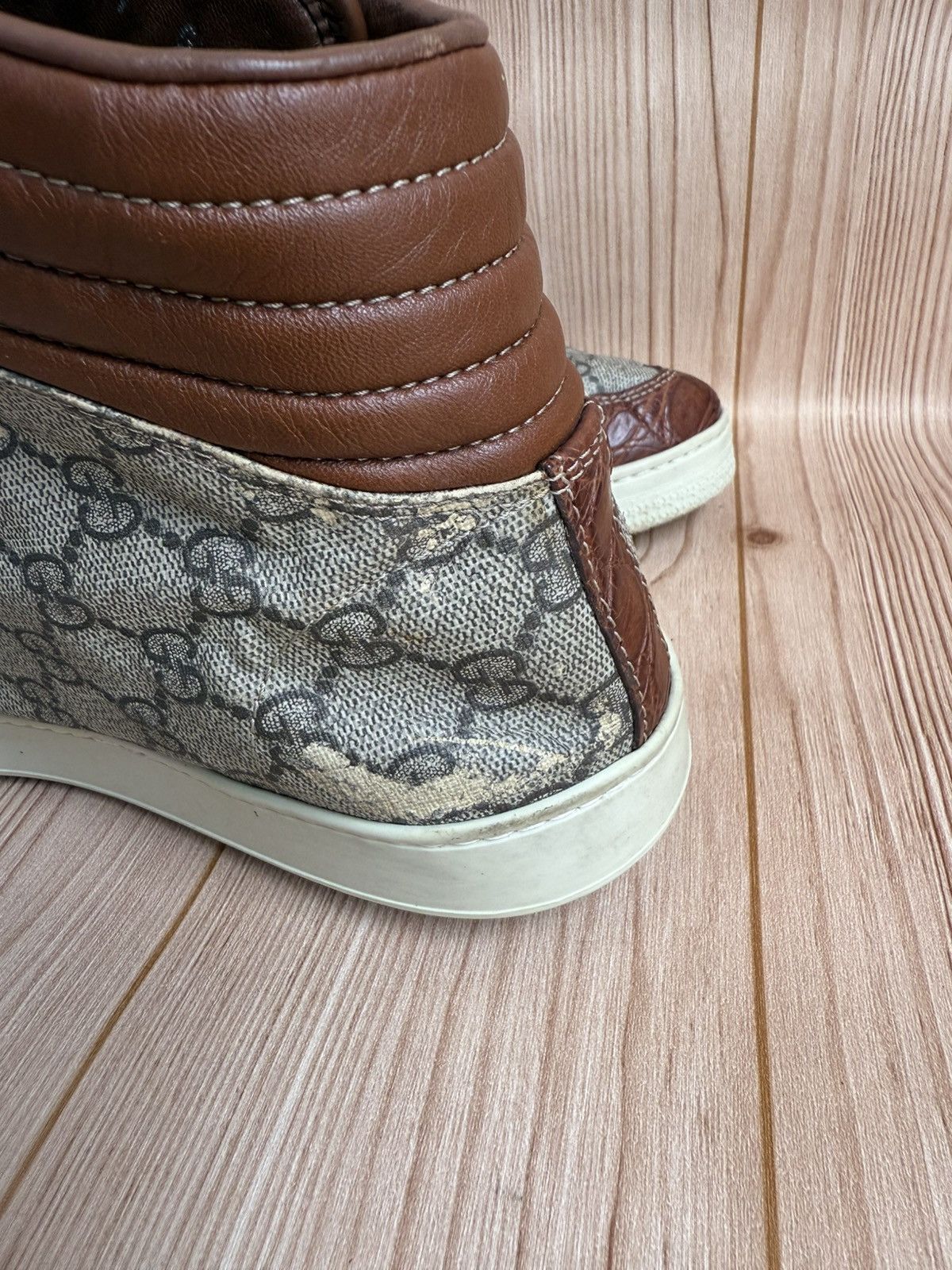 Gucci Crocodile trim Monogram sneakers Size US 12 / EU 45 - 16 Thumbnail