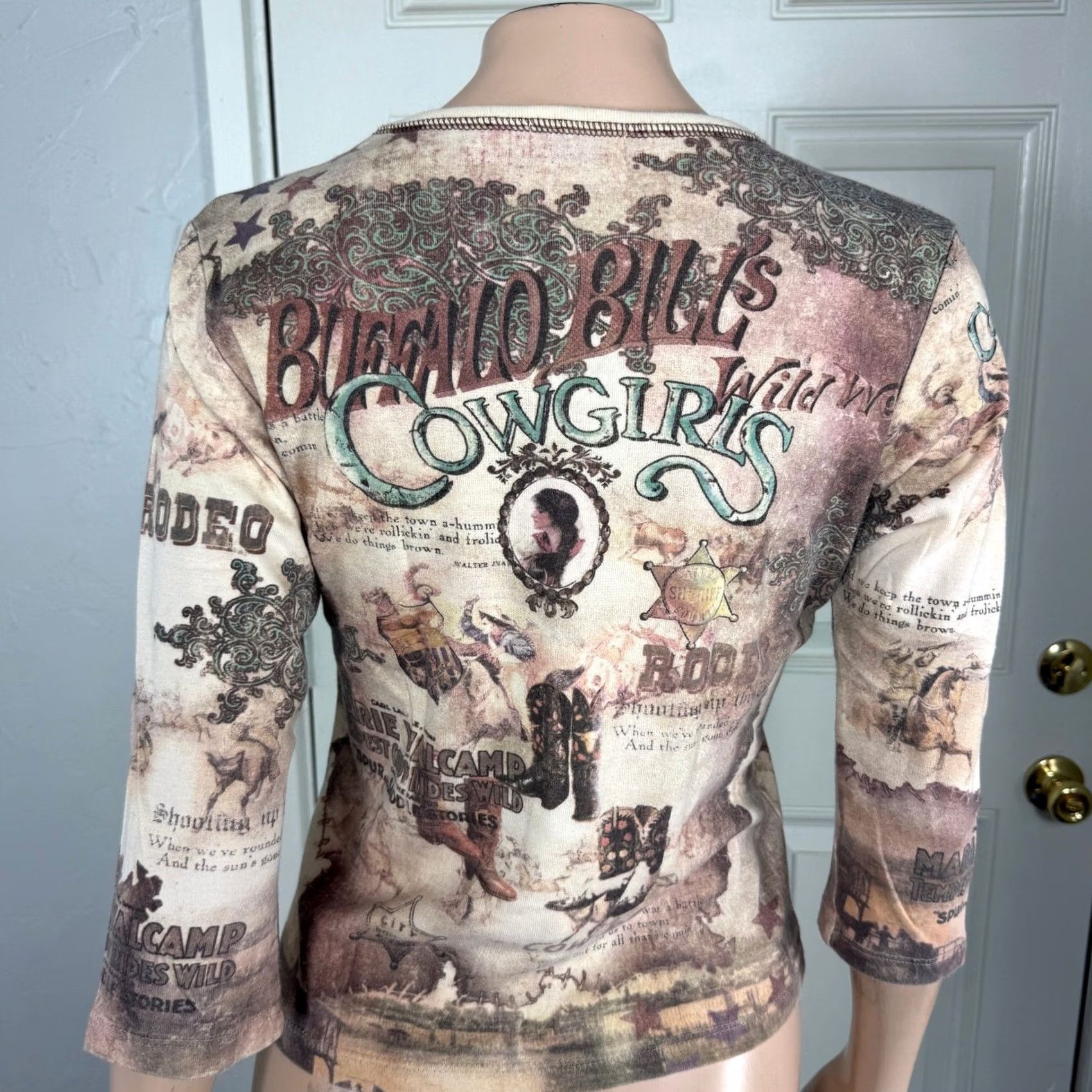 Vintage VINTAGE Cactus Women's Top Shirt Crew Neck 3/4 Sleeve Cotton Knit Floral Cream Small WW ZZ24 Size S / US 4 / IT 40 - 3 Thumbnail