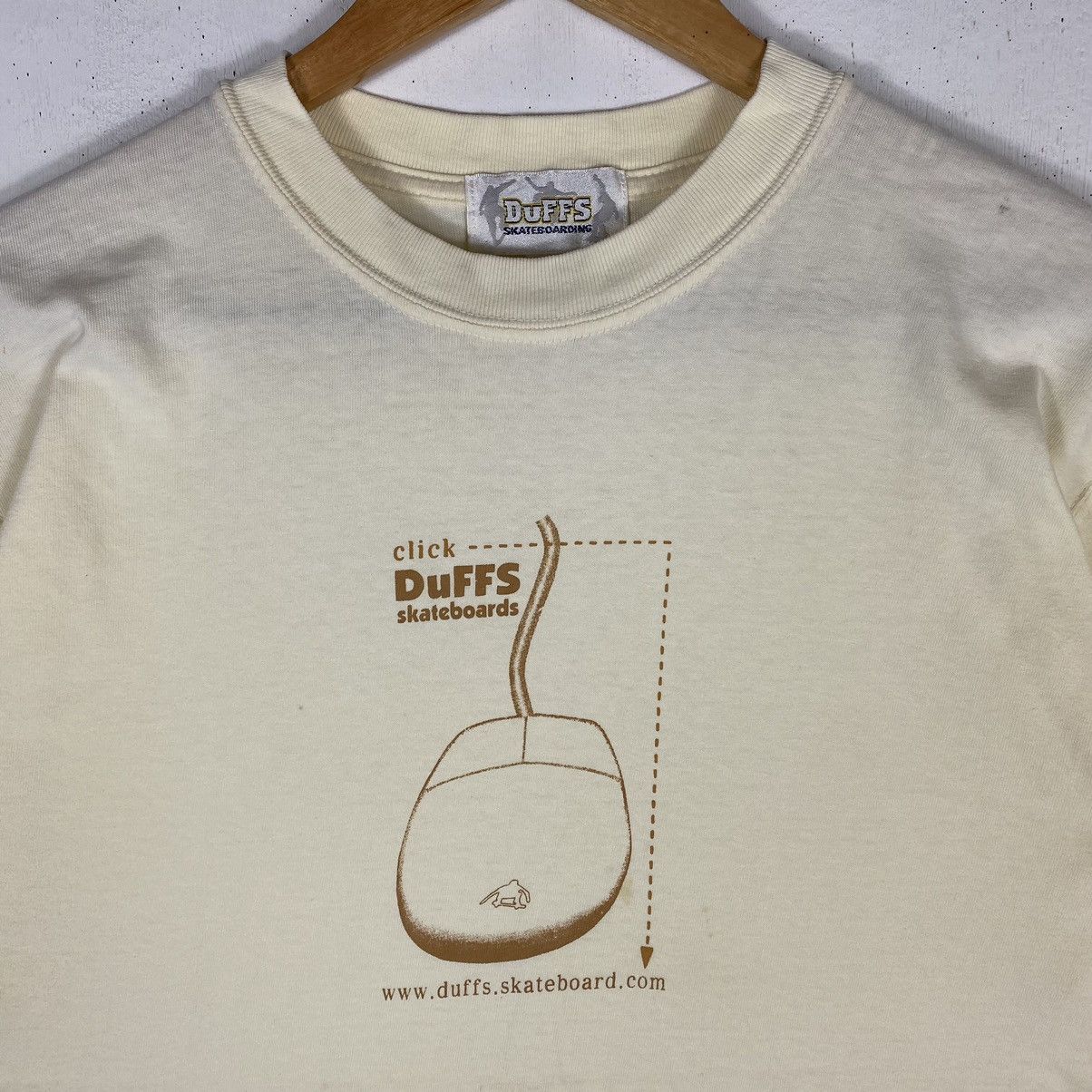 Vintage Vintage 00's DUFFS SKATEBOARDING Click Duffs Skateboards Tee Size US M / EU 48-50 / 2 - 3 Thumbnail