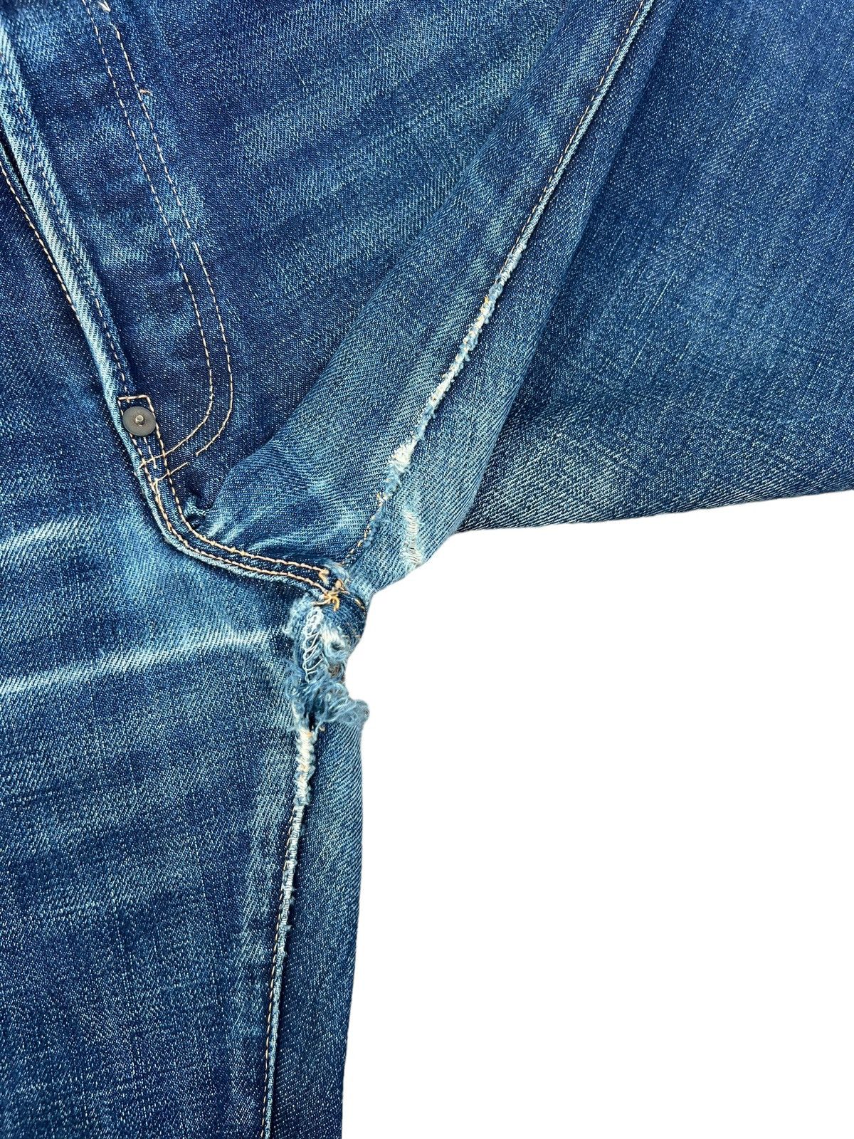 Levi's VTG 2002 Levi’s 501 XX LVC 1937 Ripped Denim Selvedge Jeans Size US 30 / EU 46 - 12 Thumbnail