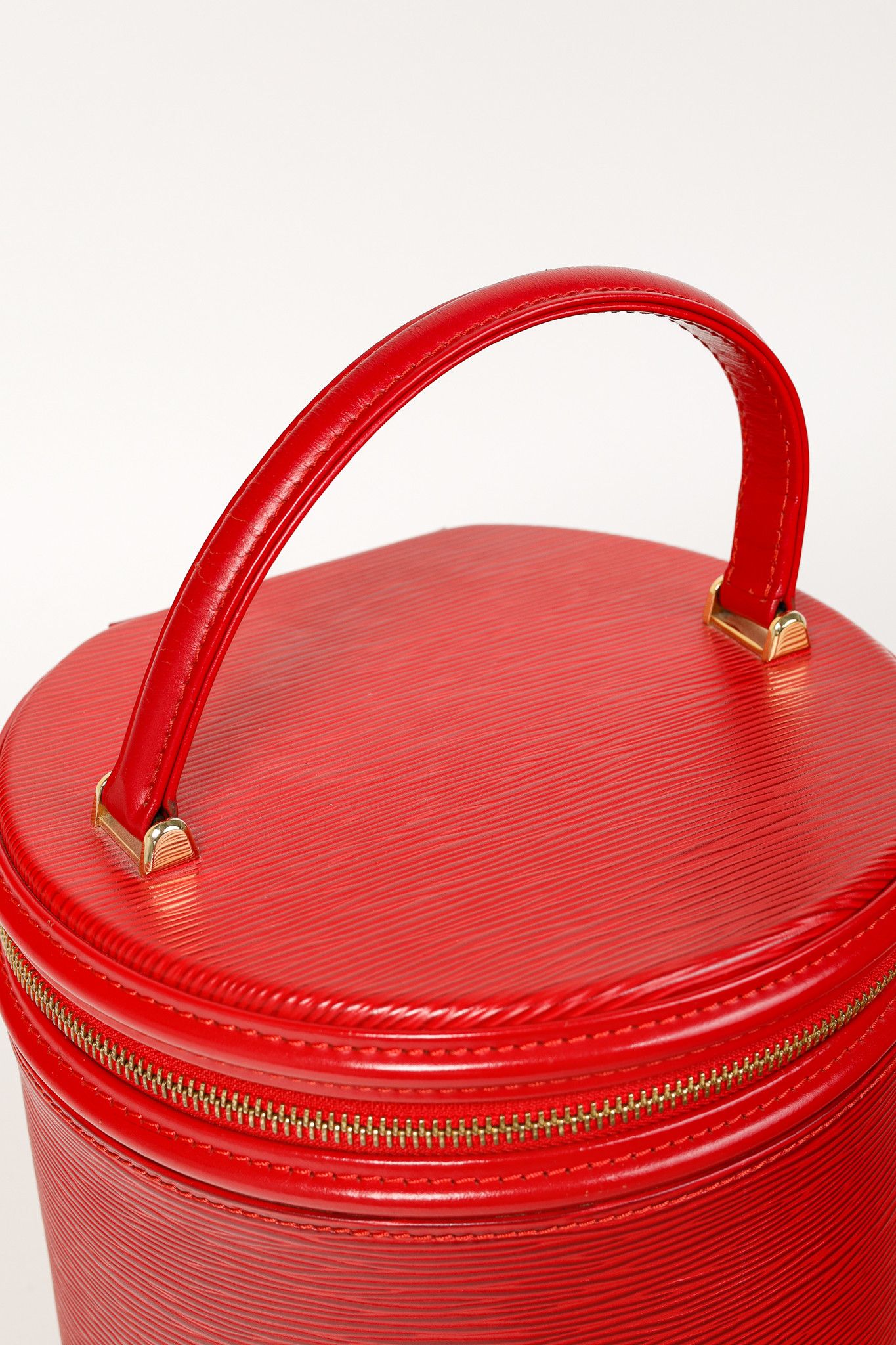 Louis Vuitton Louis Vuitton Epi Cannes Castillan Red Leather Round Handbag Size ONE SIZE - 6 Thumbnail