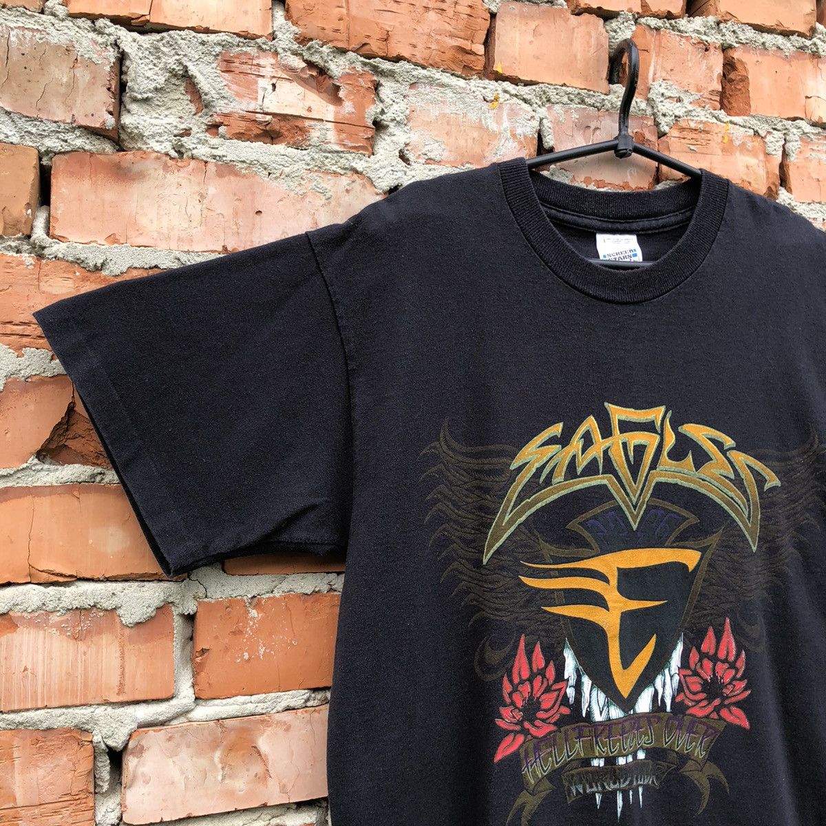 Band Tees Vintage Hell Freezes Over World Tour 96 t-shirt Size US L / EU 52-54 / 3 - 2 Thumbnail