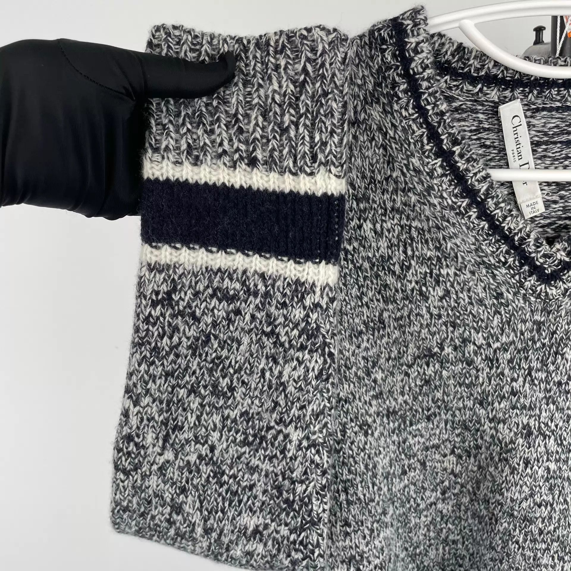 Dior Dior V-neck Gray Knit Sweater 36 Size XS / US 0-2 / IT 36-38 - 6 Thumbnail