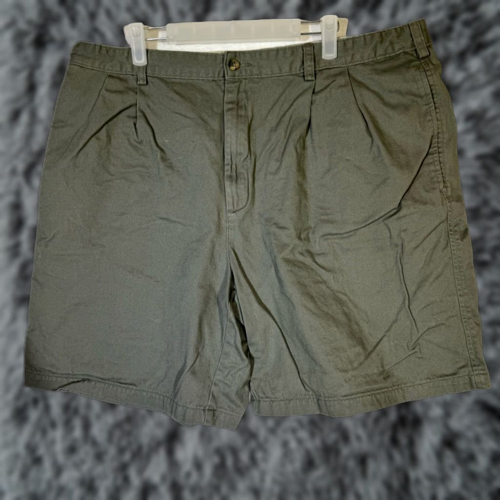 Vintage Saddlebred Shorts Men Green 40 Pleated Cotton Casual Classic Inseam 9 Easy Care Pockets Size US 40 / EU 56 - 1 Thumbnail