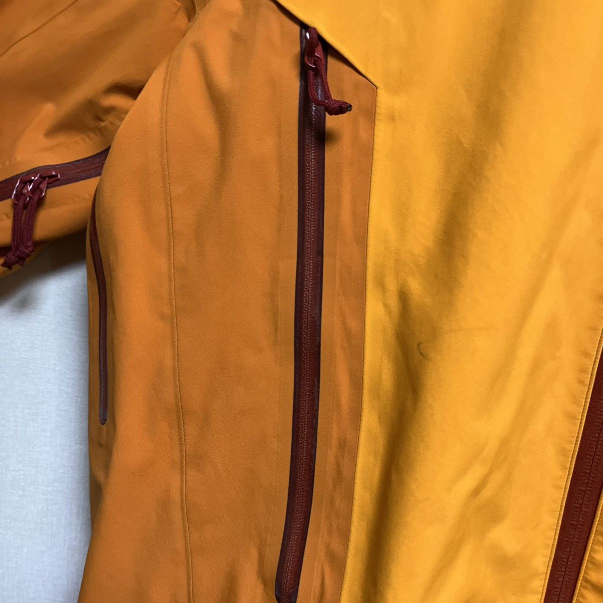 Arc'teryx Men's Arcteryx Beta Gore-Tex Jacket Recco Gorpcore Size US L / EU 52-54 / 3 - 7 Thumbnail