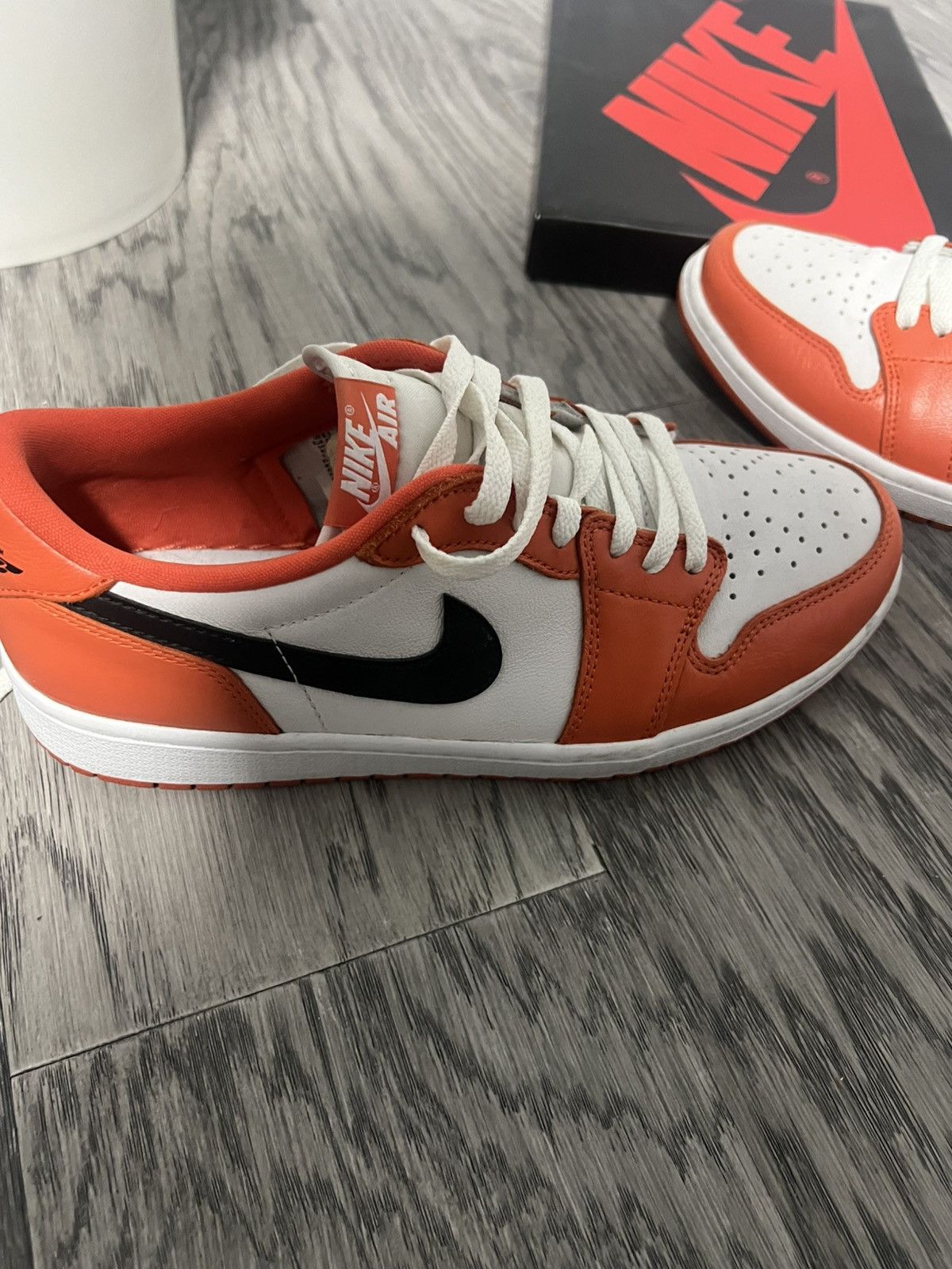 Jordan Brand Air Jordan 1 reverse shattered backboard 2.0 low top Size US 9.5 / EU 42-43 - 11 Thumbnail