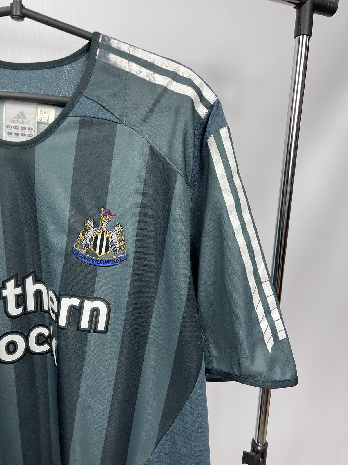 Adidas × Vintage Adidas Newcastle United Jersey 2005/2006 Away Shirt Size XXL Size US XXL / EU 58 / 5 - 2 Thumbnail