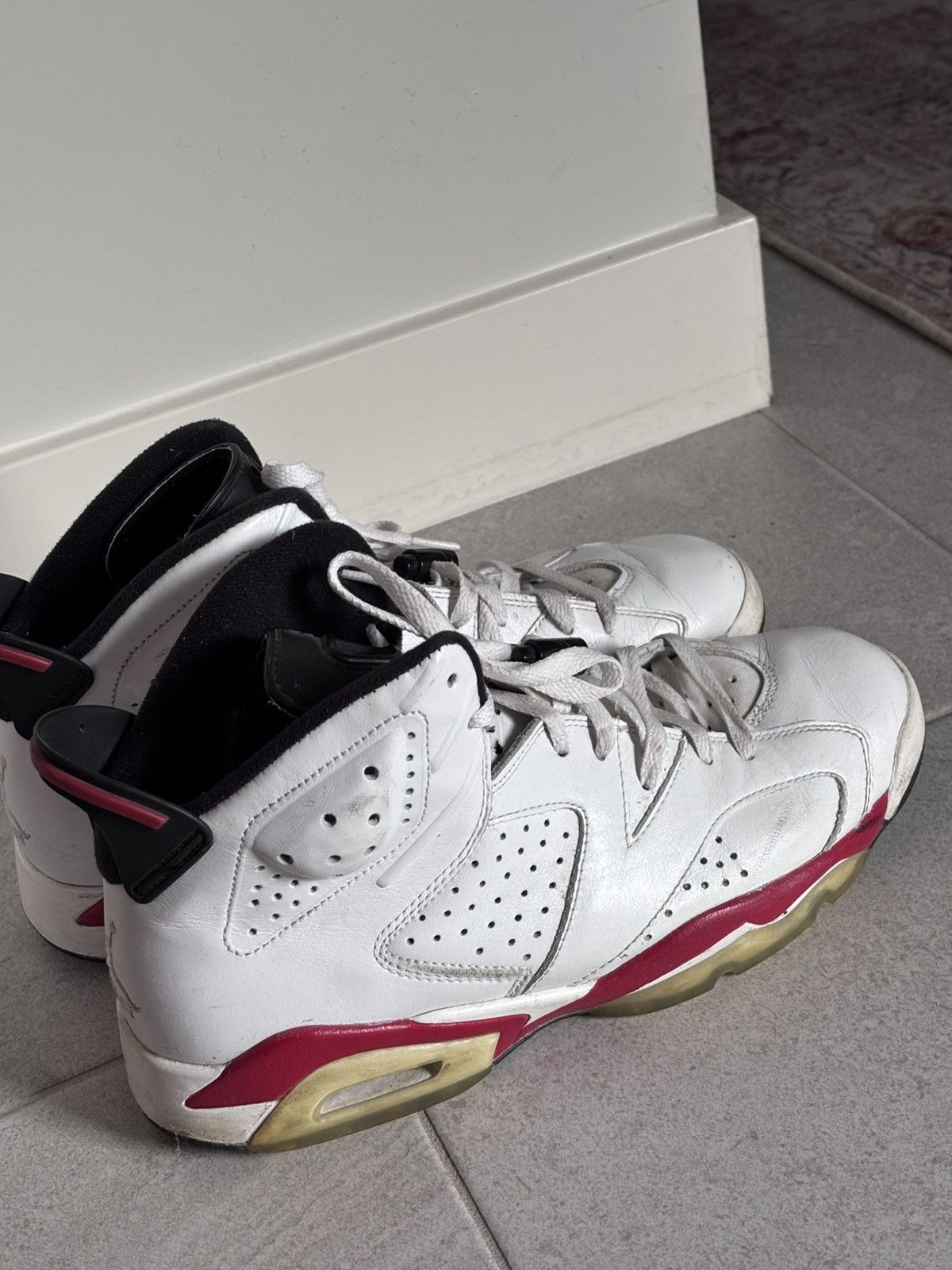 Jordan Brand Jordan 6 white red Size US 9.5 / EU 42-43 - 4 Thumbnail