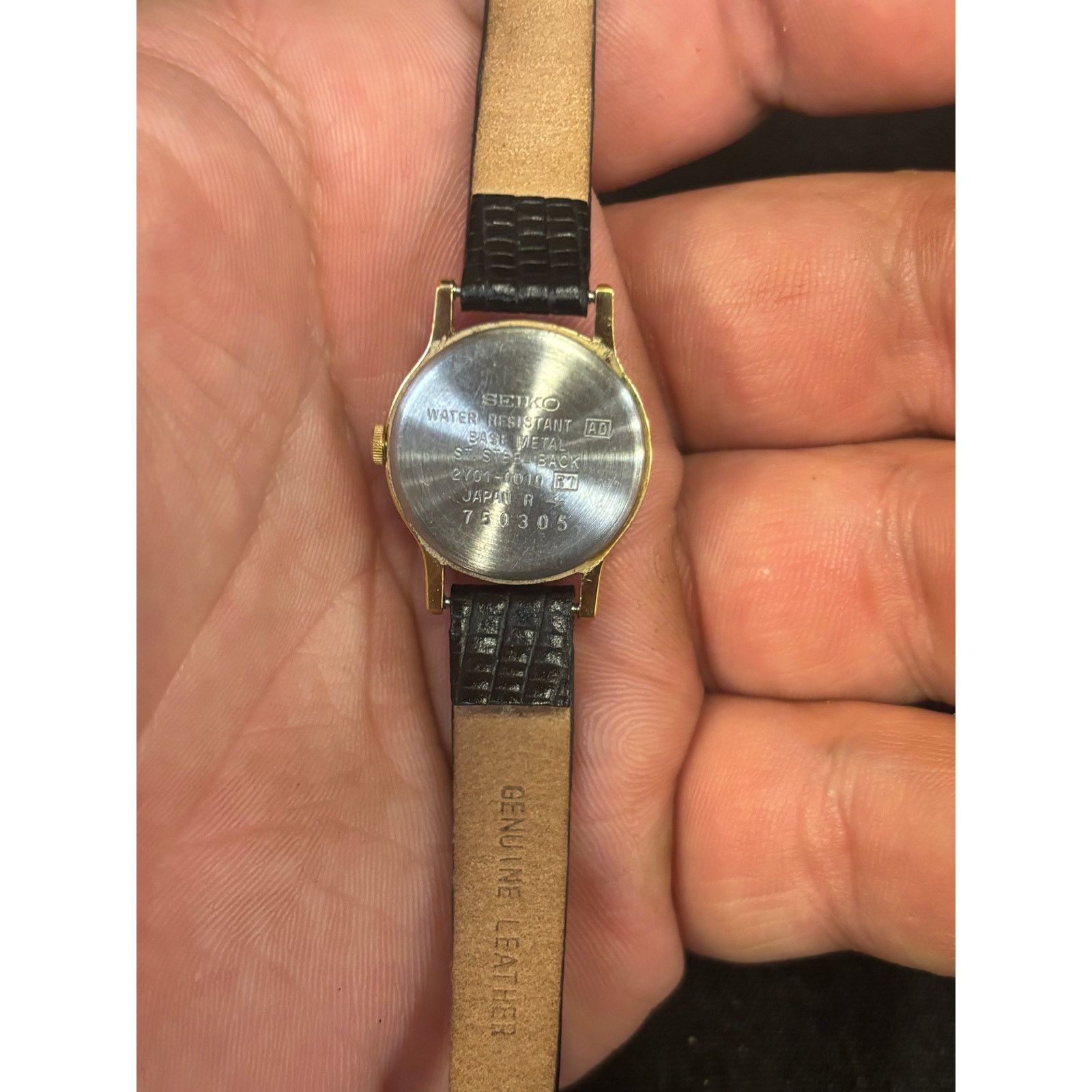 Seiko Vintage Seiko 2Y01-0010 Women’s Watch! New Battery! Size ONE SIZE - 6 Thumbnail