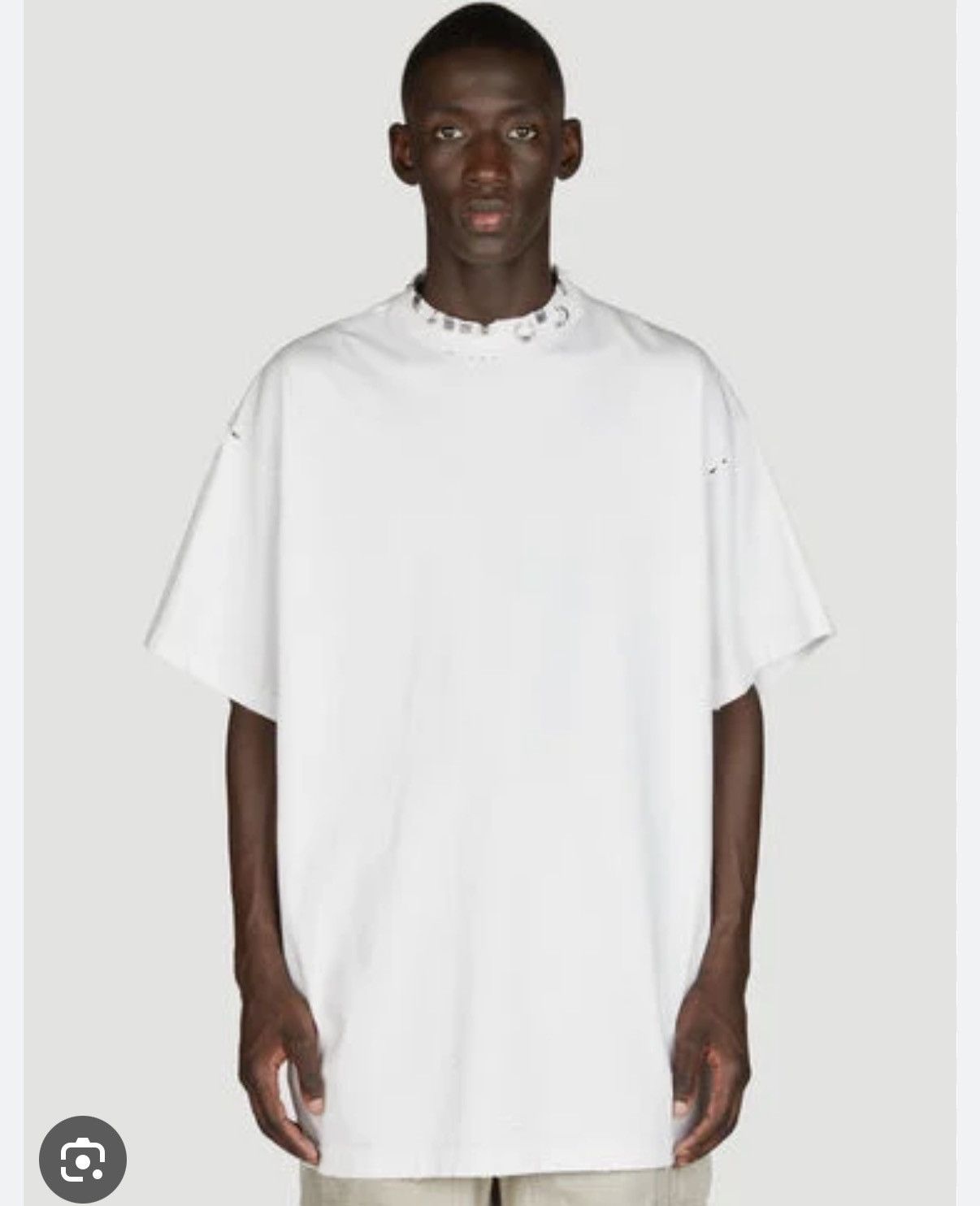 Balenciaga Balenciaga white piercing t-shirt 5 Size US XXL / EU 58 / 5 - 1 Thumbnail