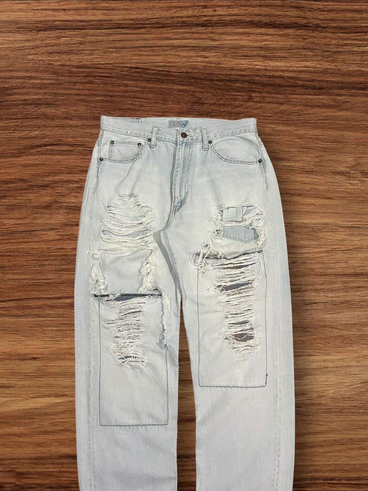 If Six Was Nine × Japanese Brand × Le Grande Bleu (L.G.B.) Vintage Japanese Brand Light Blue Washed Trashed Ripped Jean Size US 32 / EU 48 - 3 Thumbnail