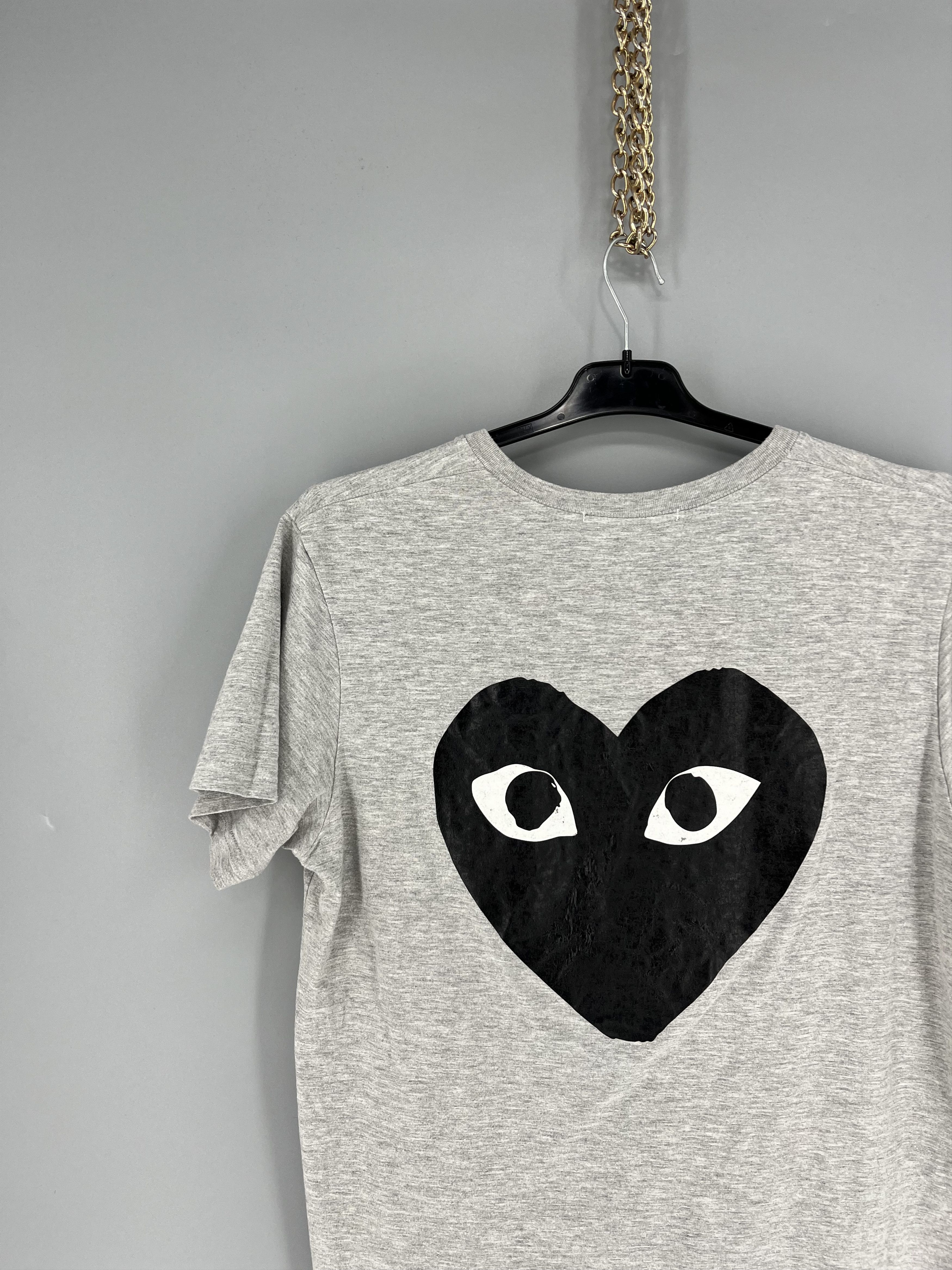 Comme des Garcons Vintage 90s Comme des Garcons Play Tee Big Logo Size US M / EU 48-50 / 2 - 13 Thumbnail