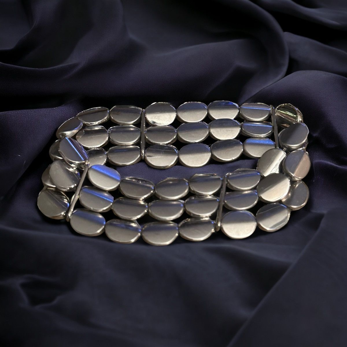 Other Silver tone solid oval links stretch bracelet Size ONE SIZE - 1 Thumbnail