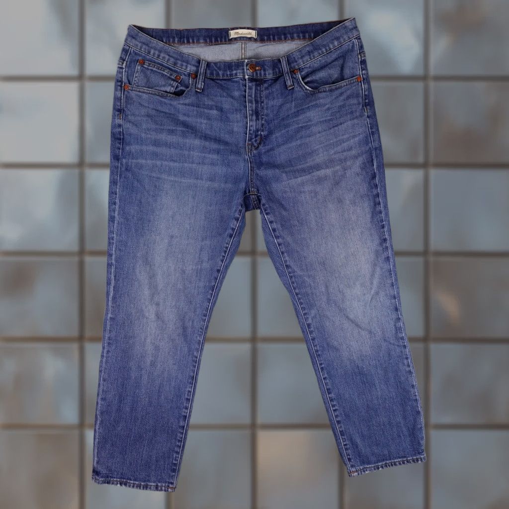 Madewell Madewell Jeans Womens 33 Blue Denim Medium Wash Stretch Mom The Slim Boyjean Size 24" / US 00 / IT 34 - 1 Thumbnail