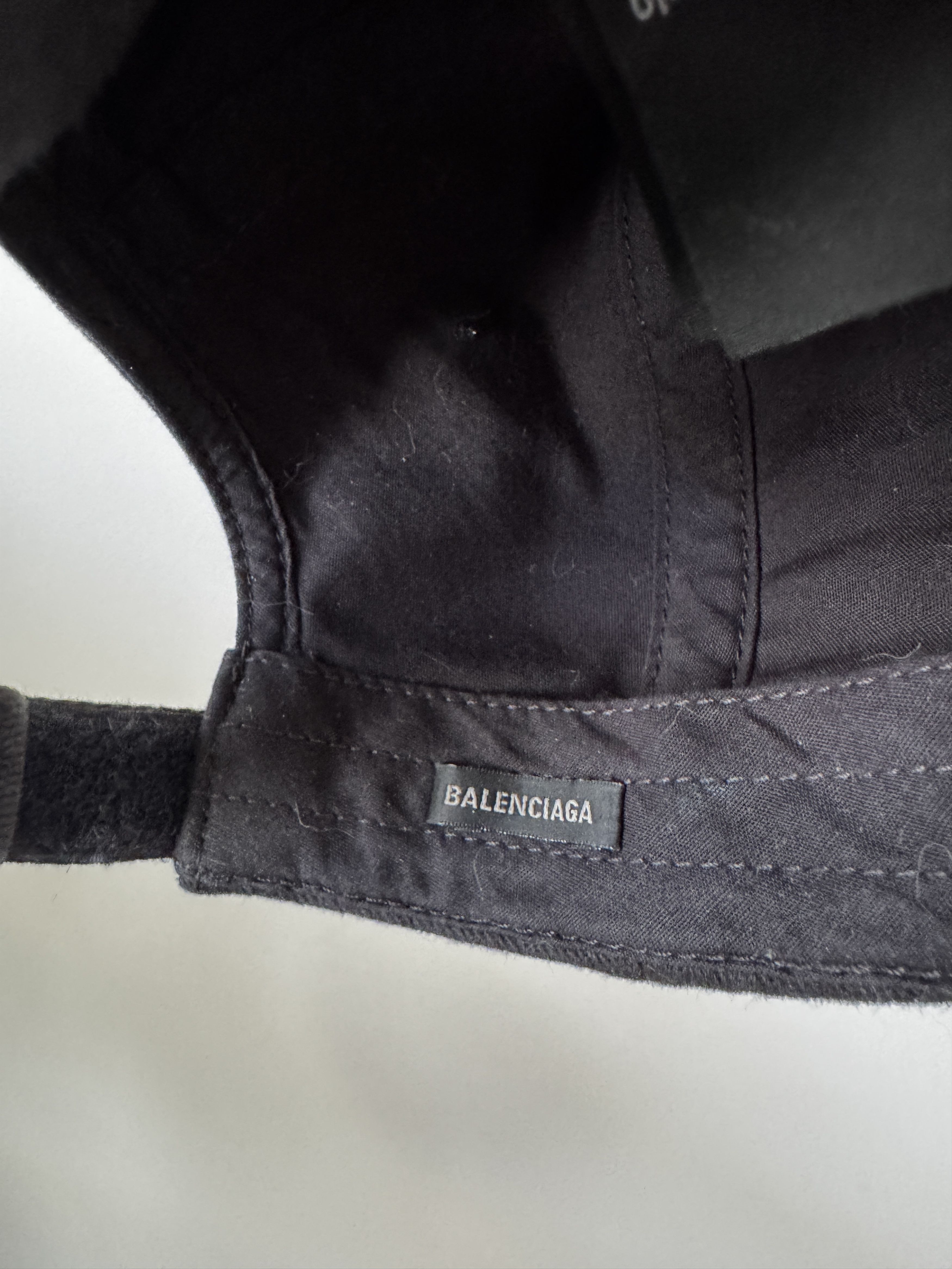 Balenciaga Balenciaga black splatter-effect BB Paris Cap SIZE SMALL Size 26 - 9 Thumbnail