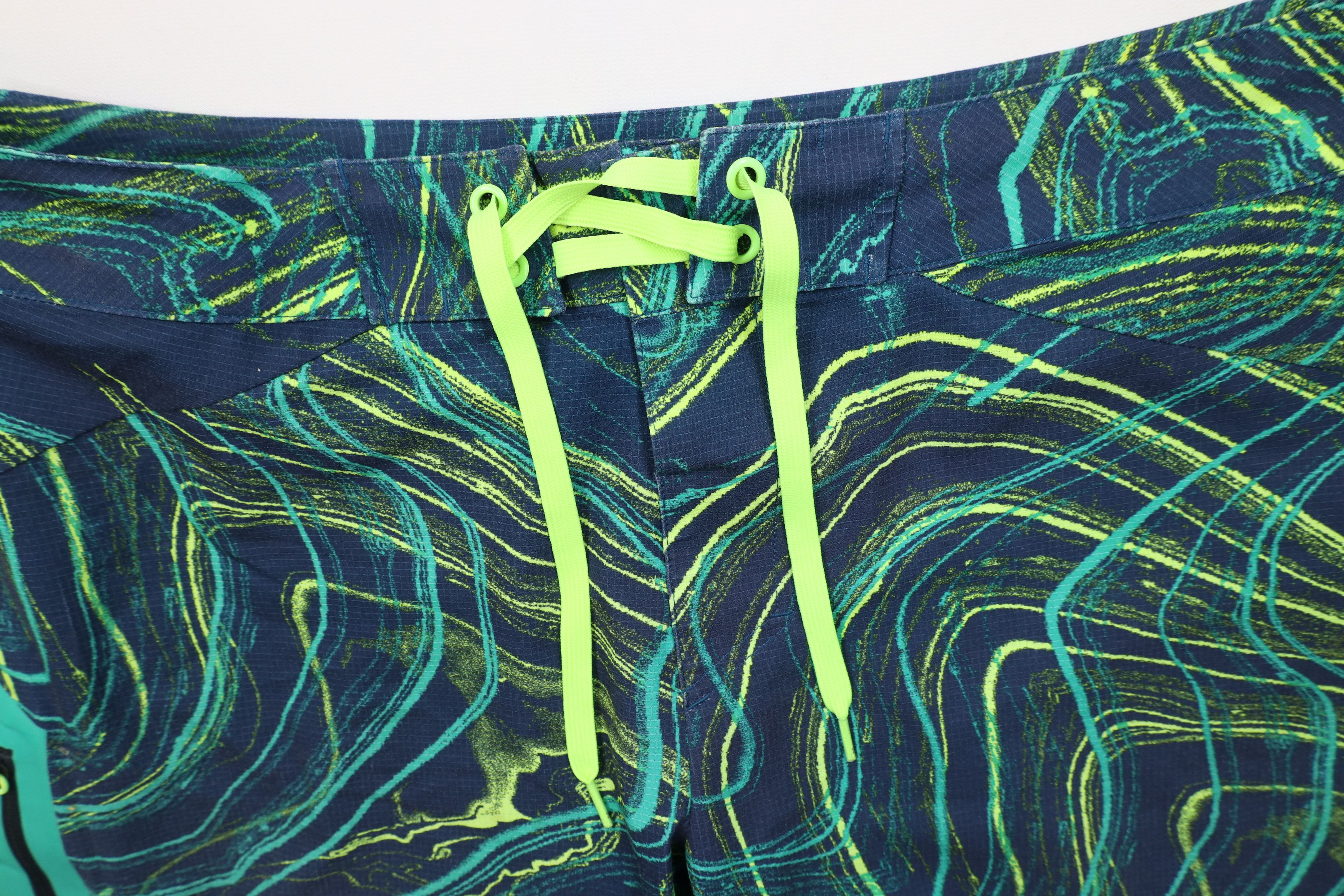 Under Armour Under Armour Fit Abstract Swimming Board Shorts Trunks Size US 34 / EU 50 - 7 Thumbnail