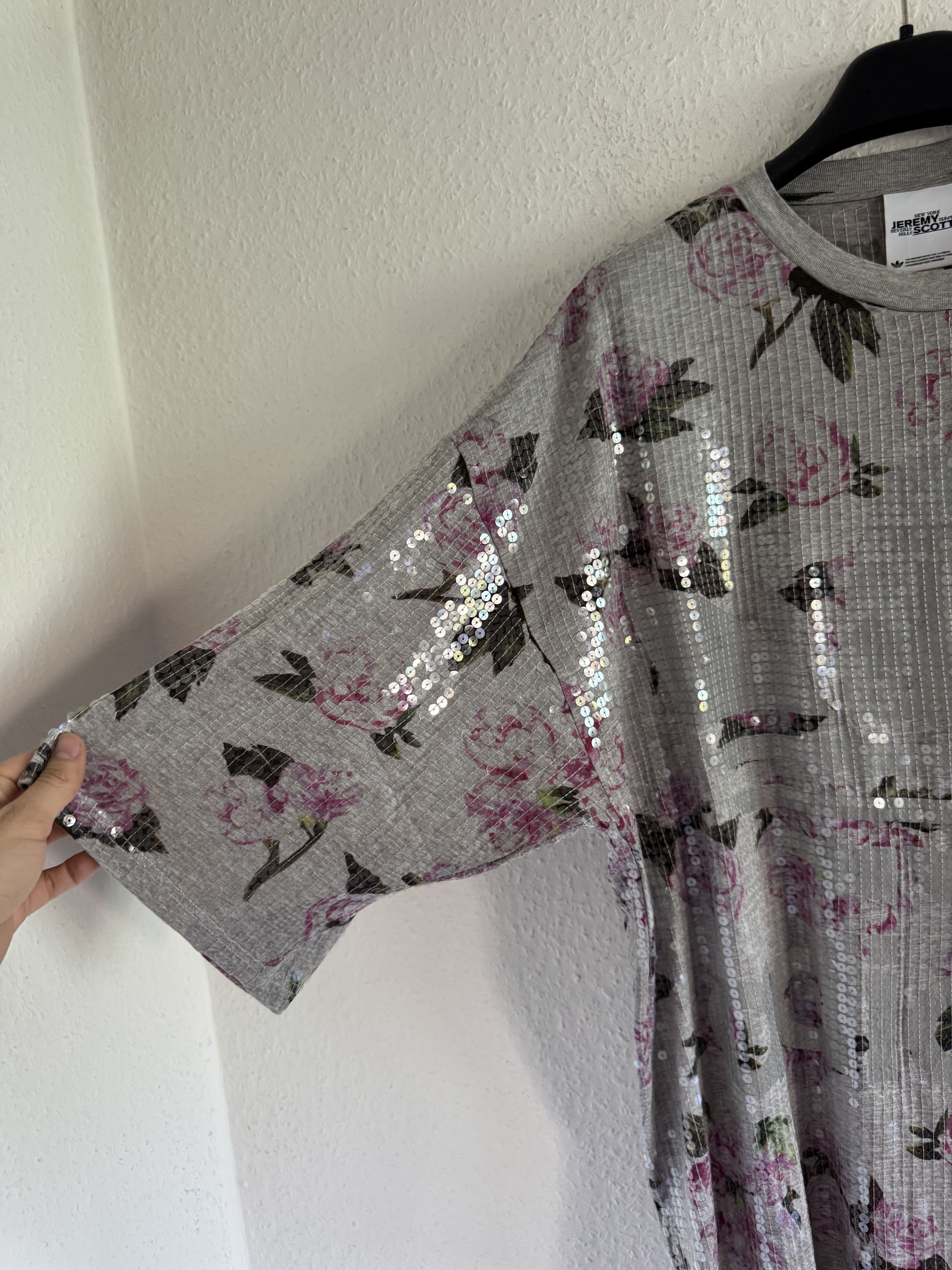 Adidas × Jeremy Scott Sequin Floral Oversized Long Shirt Dress Size US XXL / EU 58 / 5 - 3 Thumbnail
